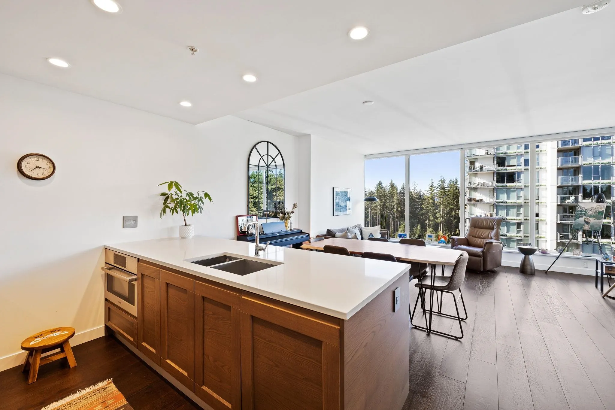 1603 5629 Birney Avenue