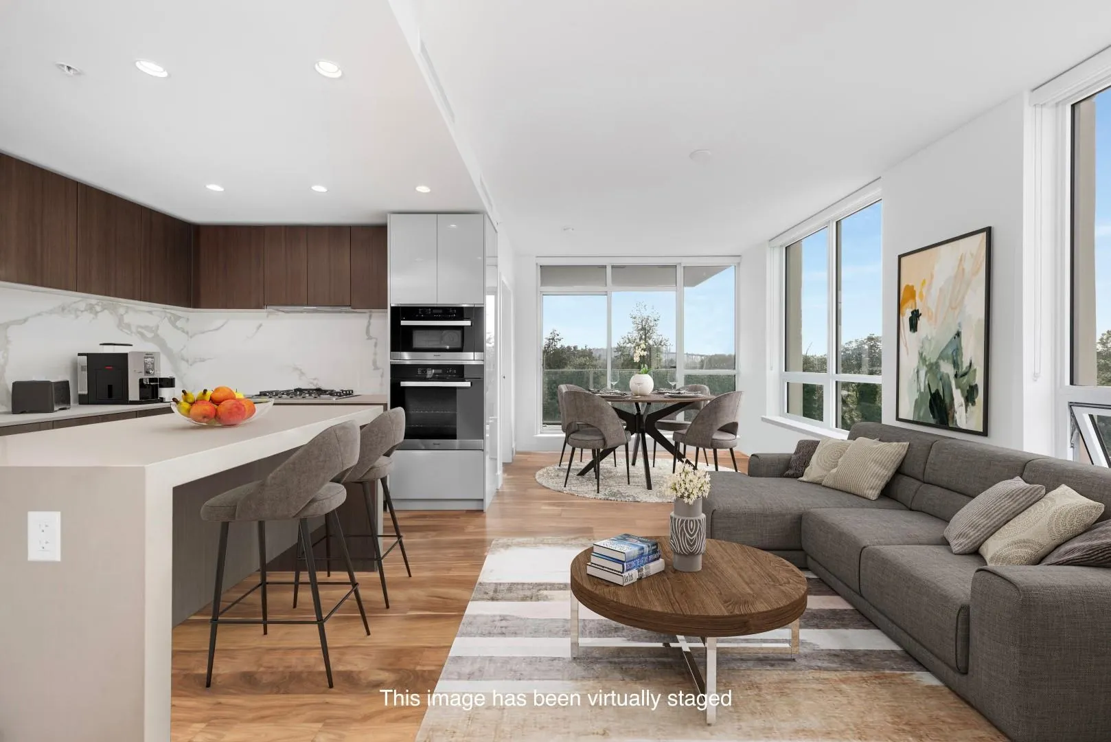 606 1632 Lions Gate Lane