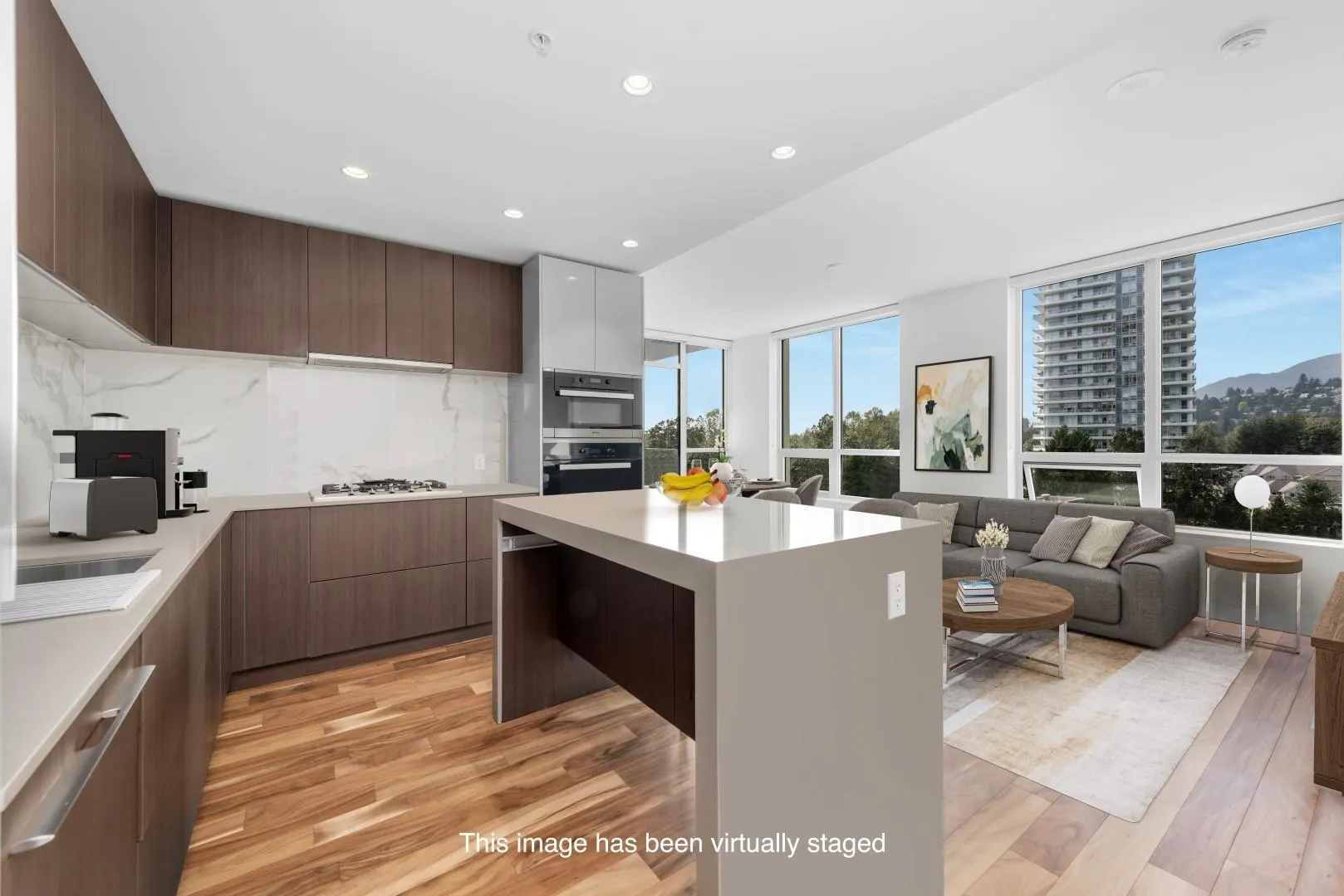 606 1632 Lions Gate Lane