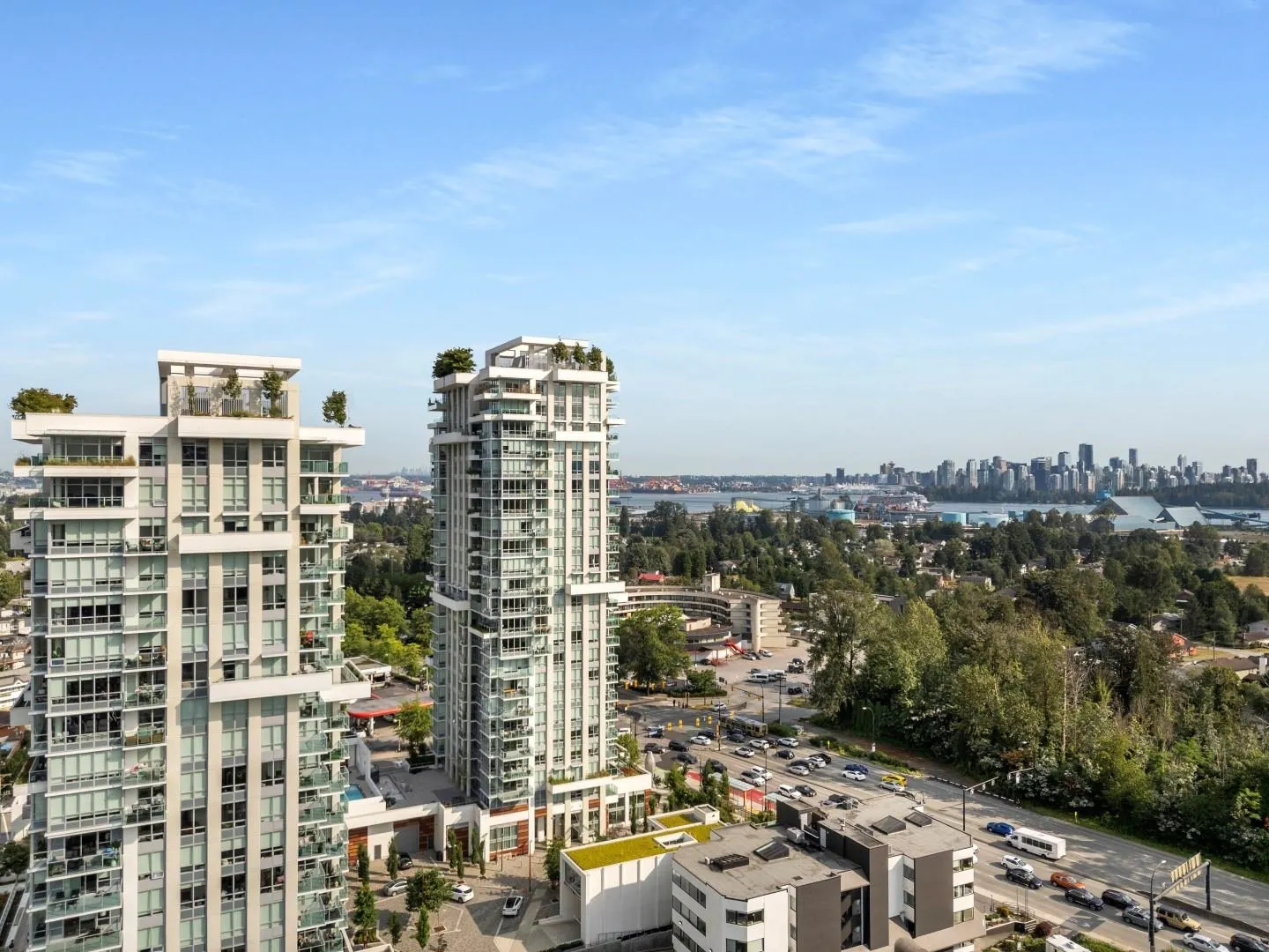 606 1632 Lions Gate Lane
