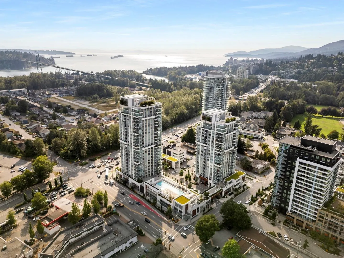 606 1632 Lions Gate Lane