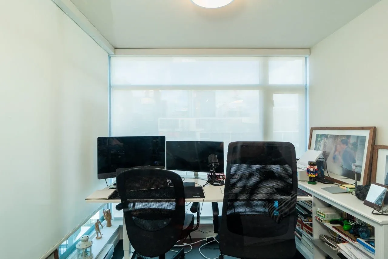 811 161 W Georgia Street