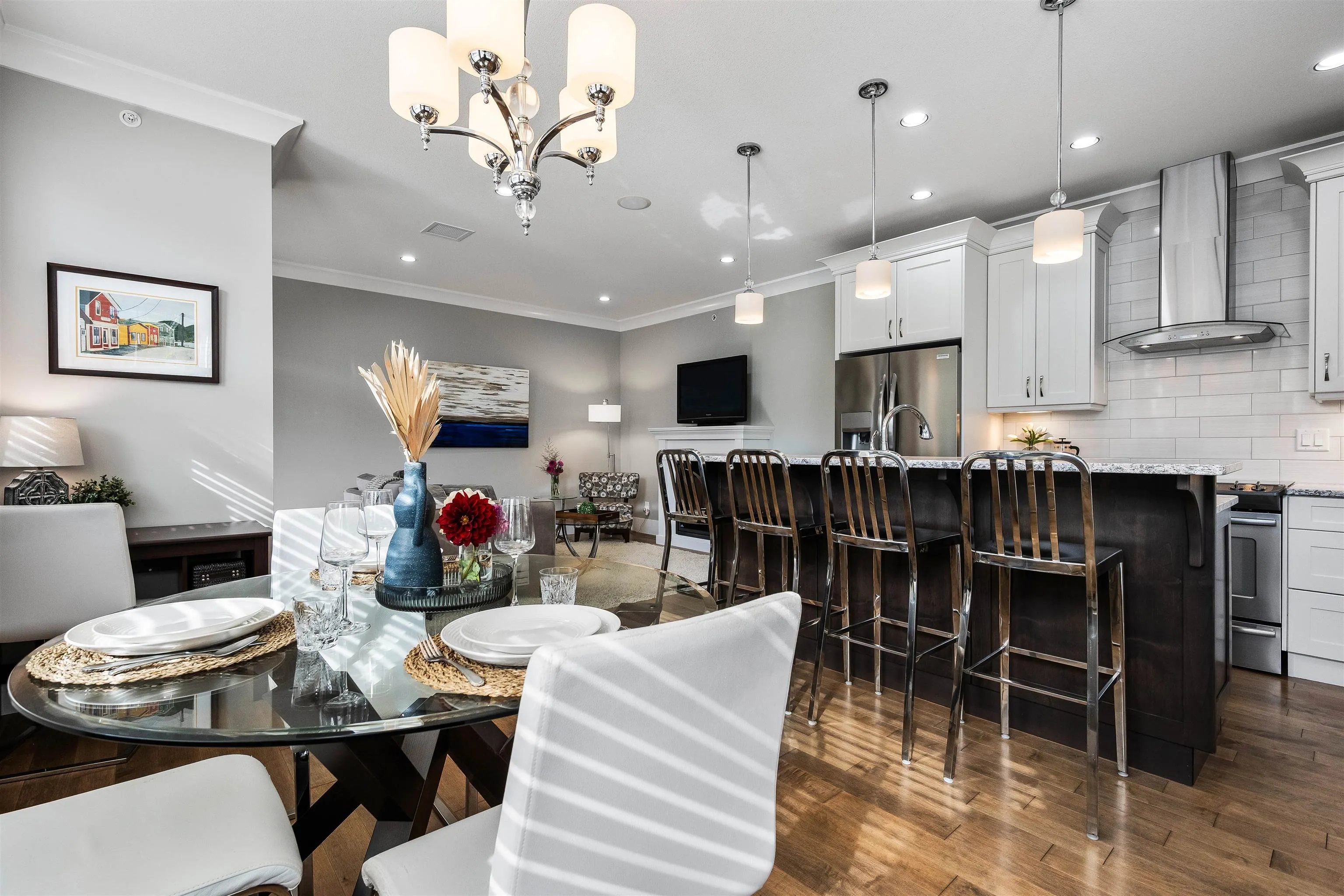 2 45202 Nicomen Crescent