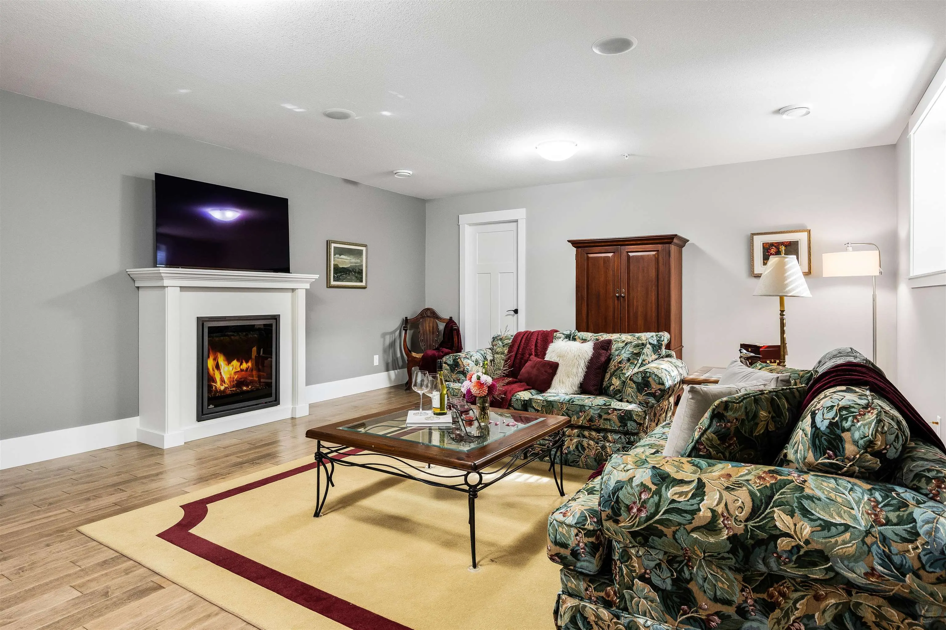 2 45202 Nicomen Crescent