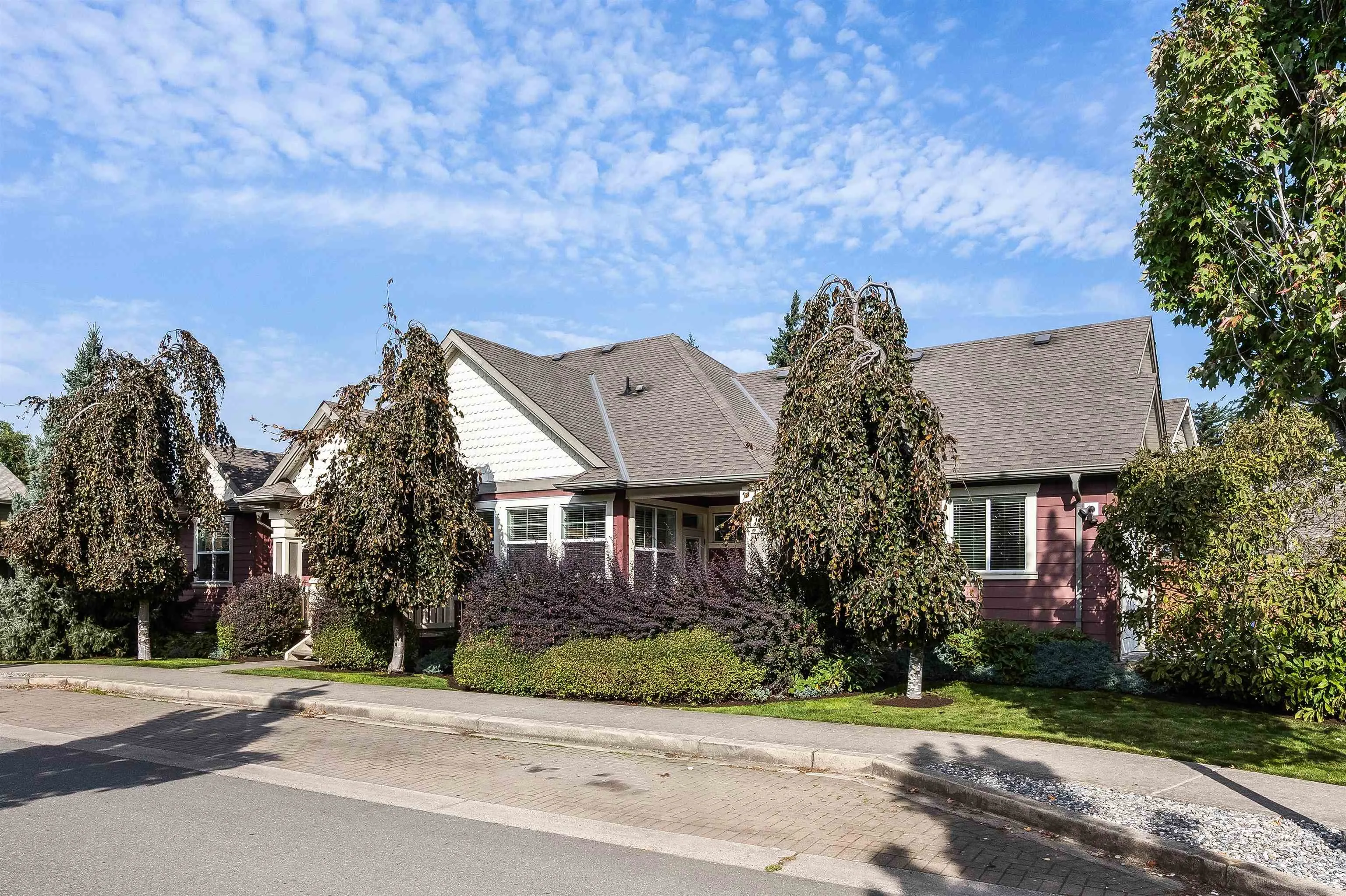 2 45202 Nicomen Crescent