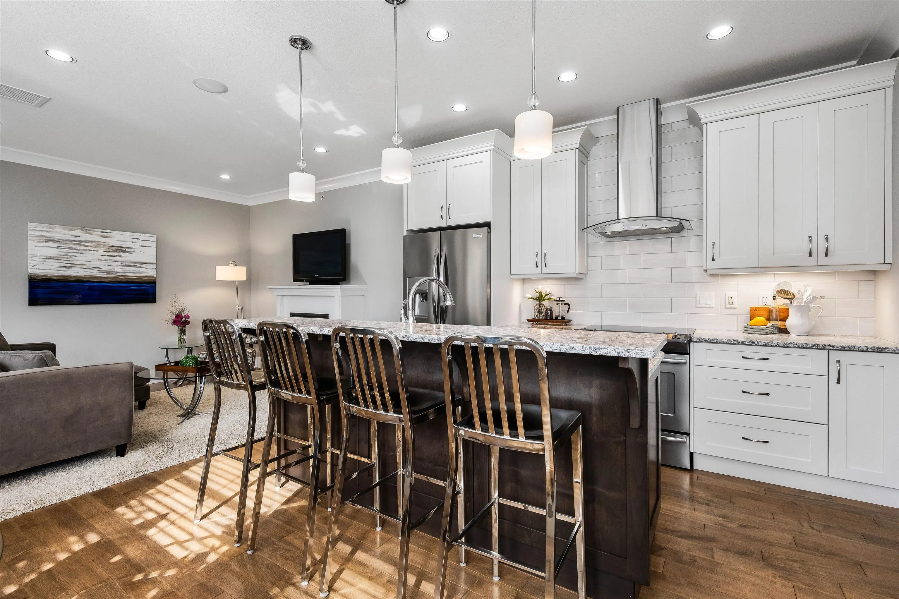 2 45202 Nicomen Crescent