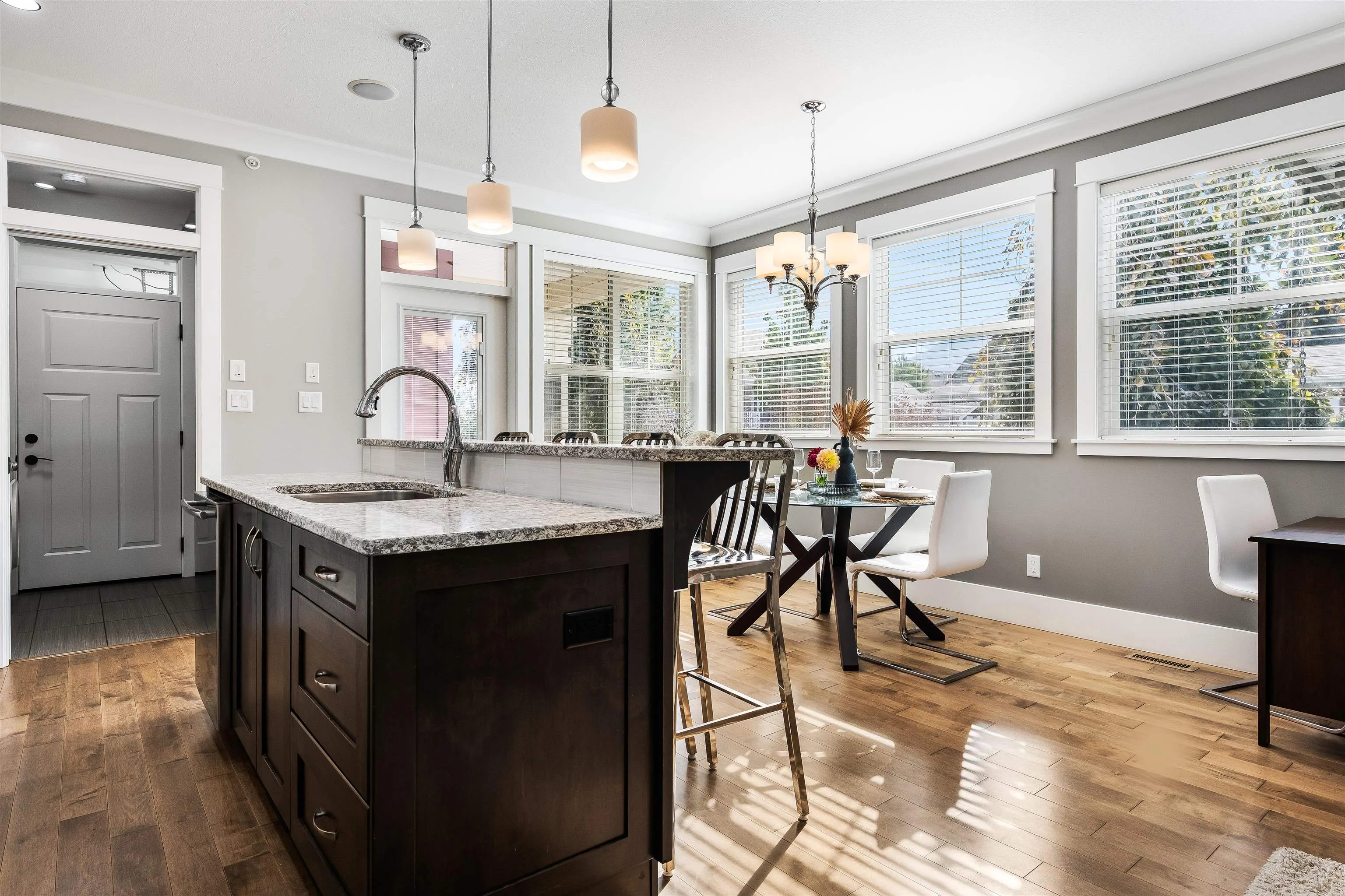 2 45202 Nicomen Crescent