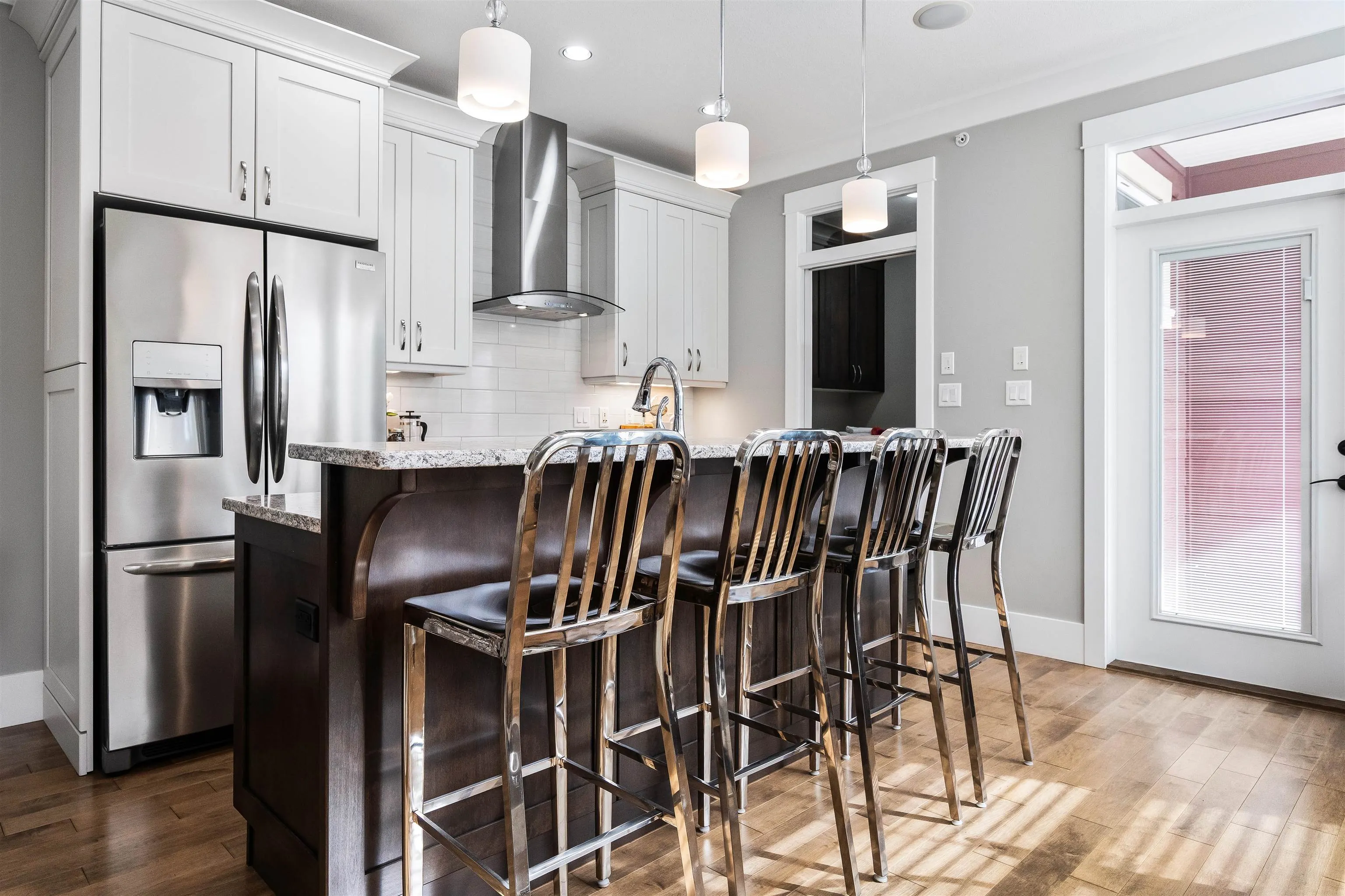 2 45202 Nicomen Crescent