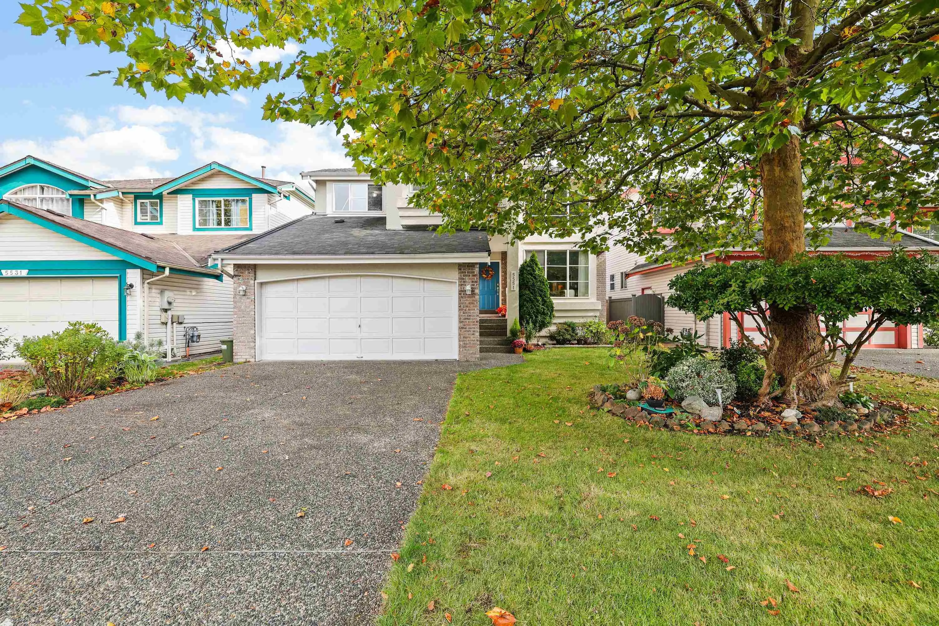 5551 Rowling Place