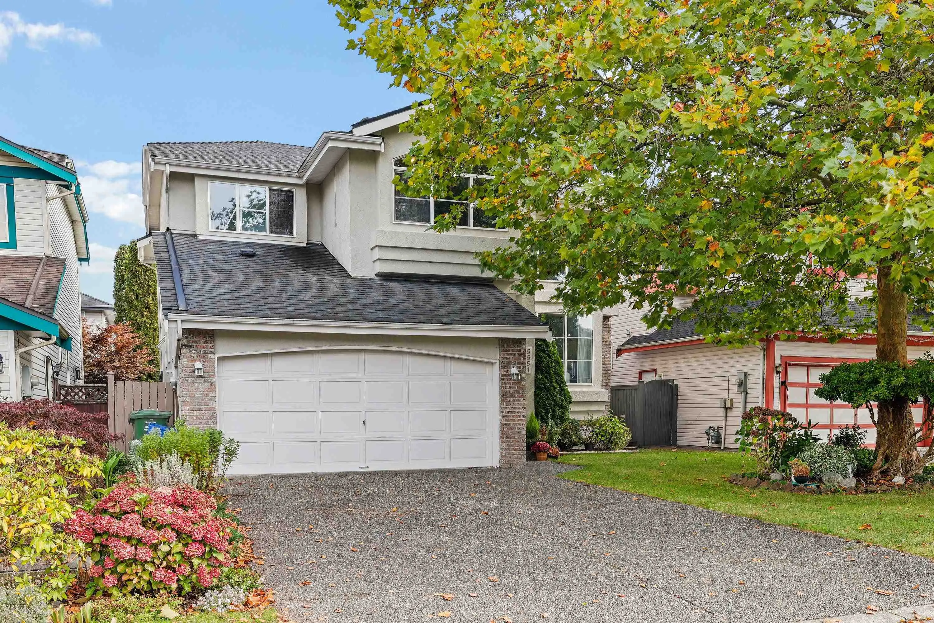 5551 Rowling Place
