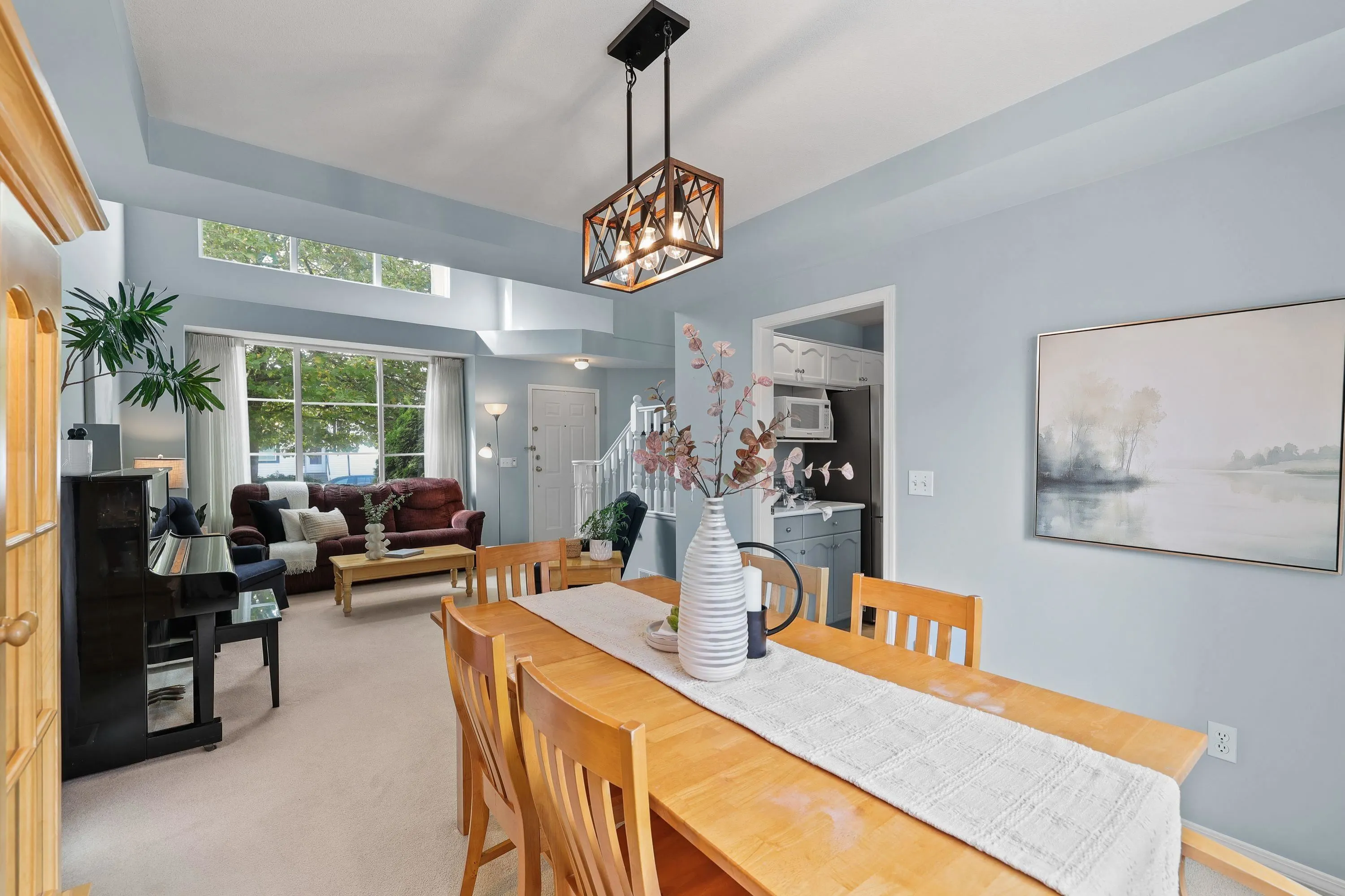 5551 Rowling Place