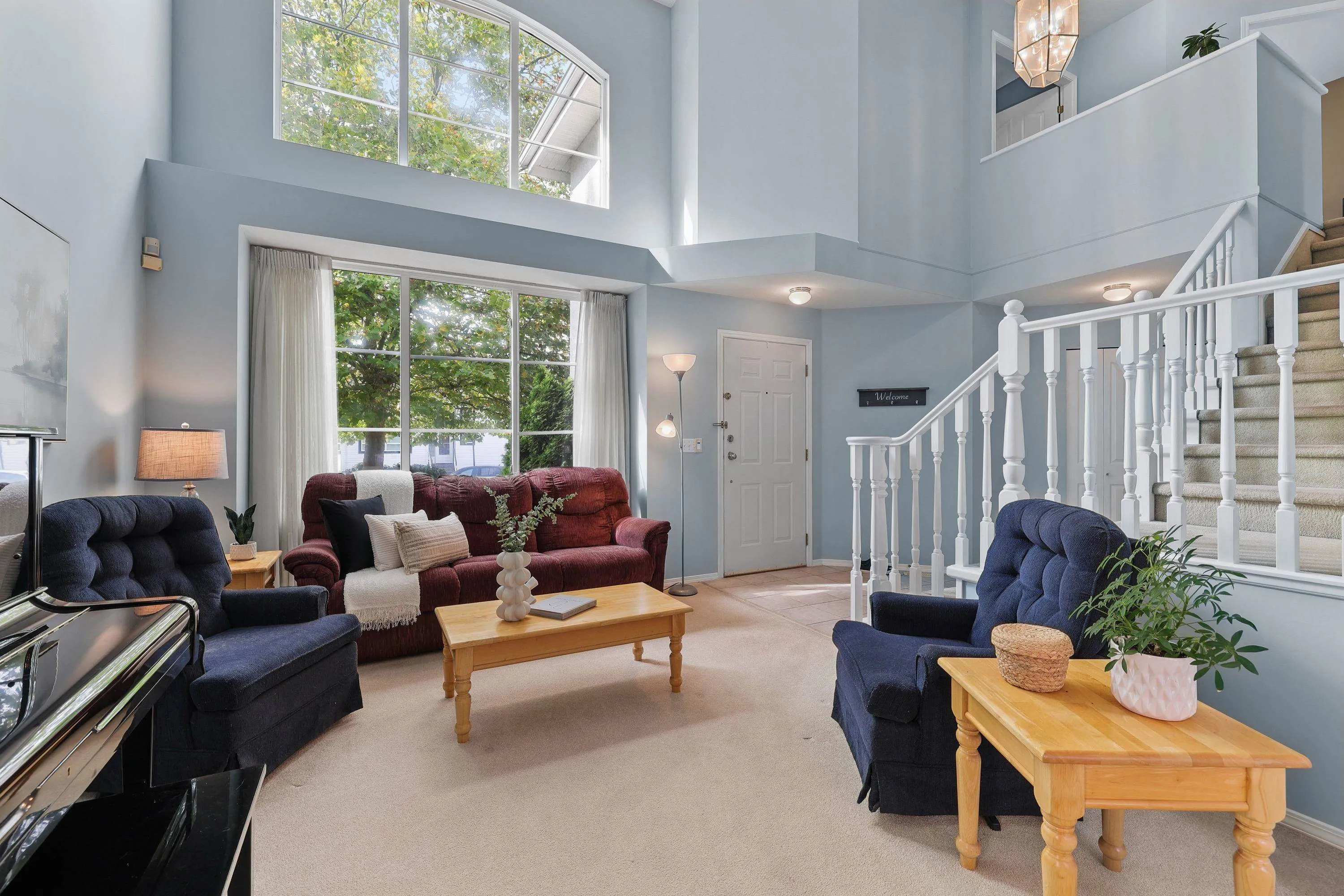 5551 Rowling Place