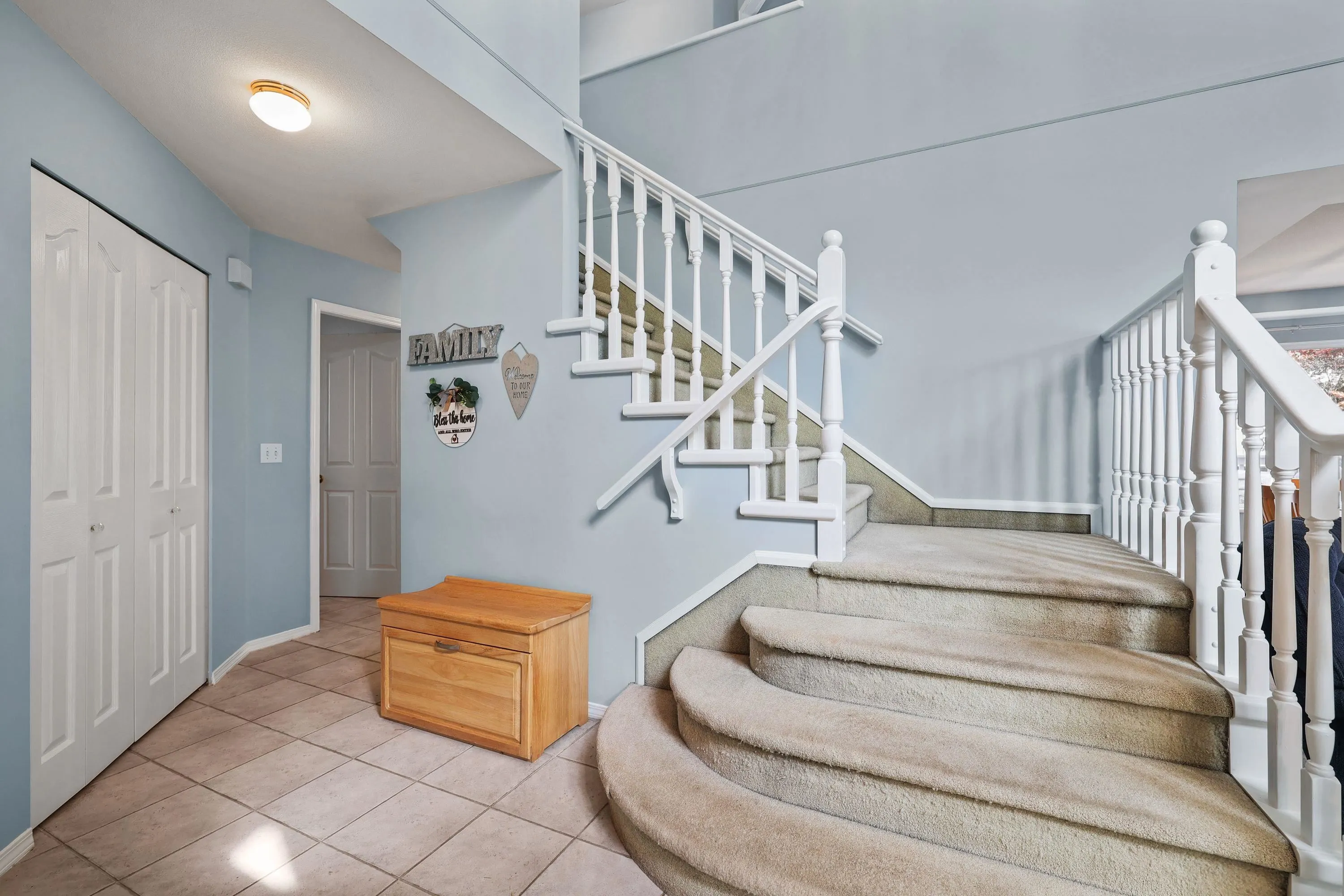 5551 Rowling Place