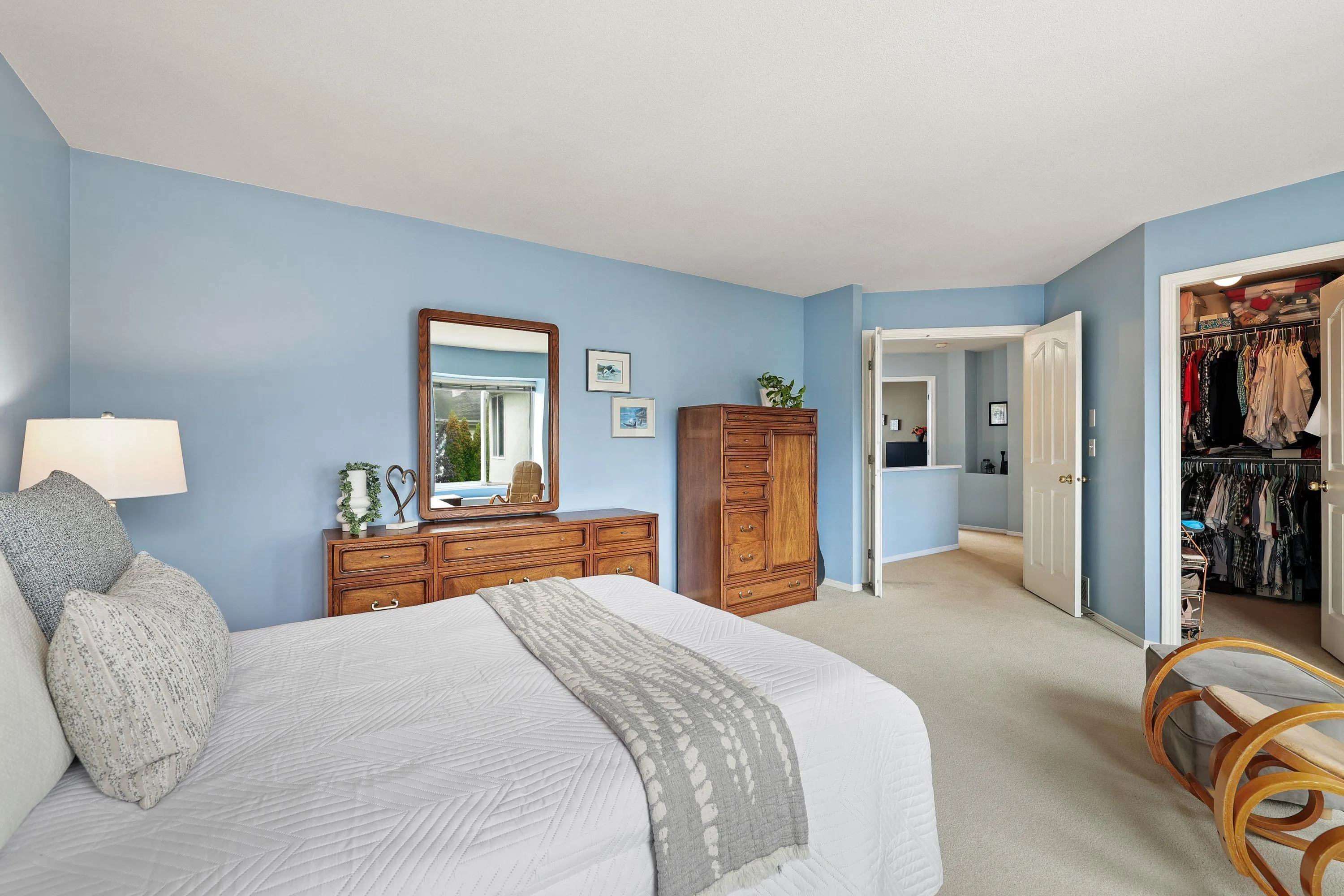 5551 Rowling Place