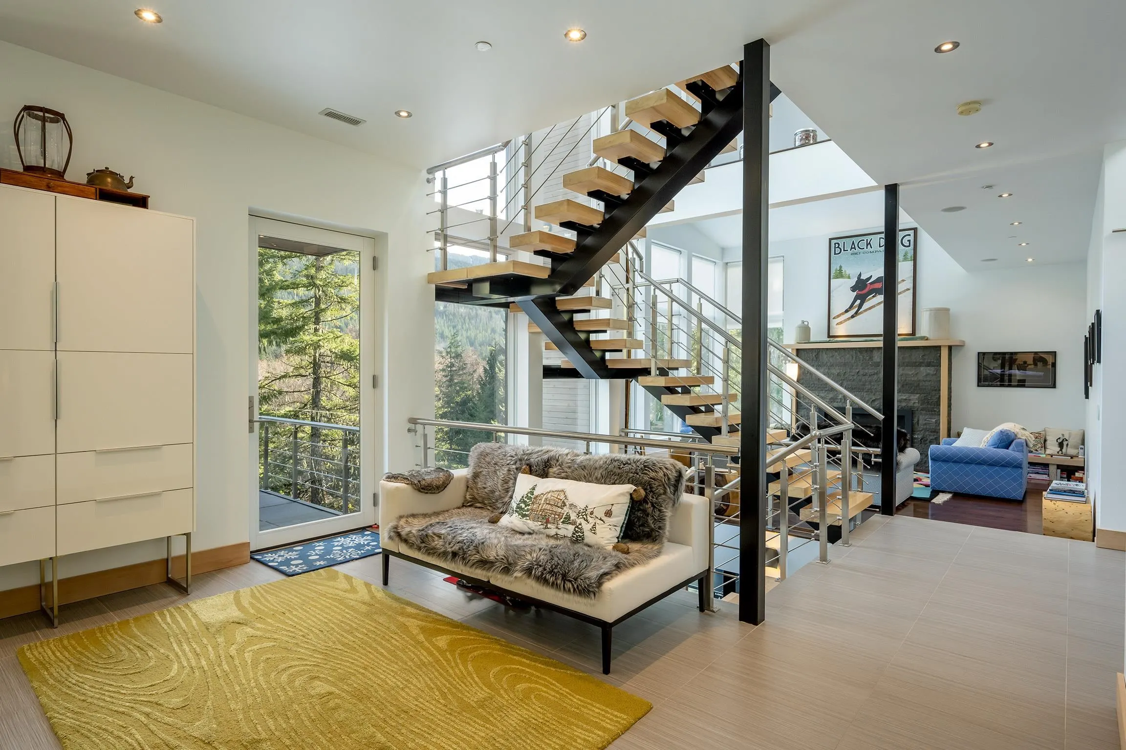 5221 Jordan Lane