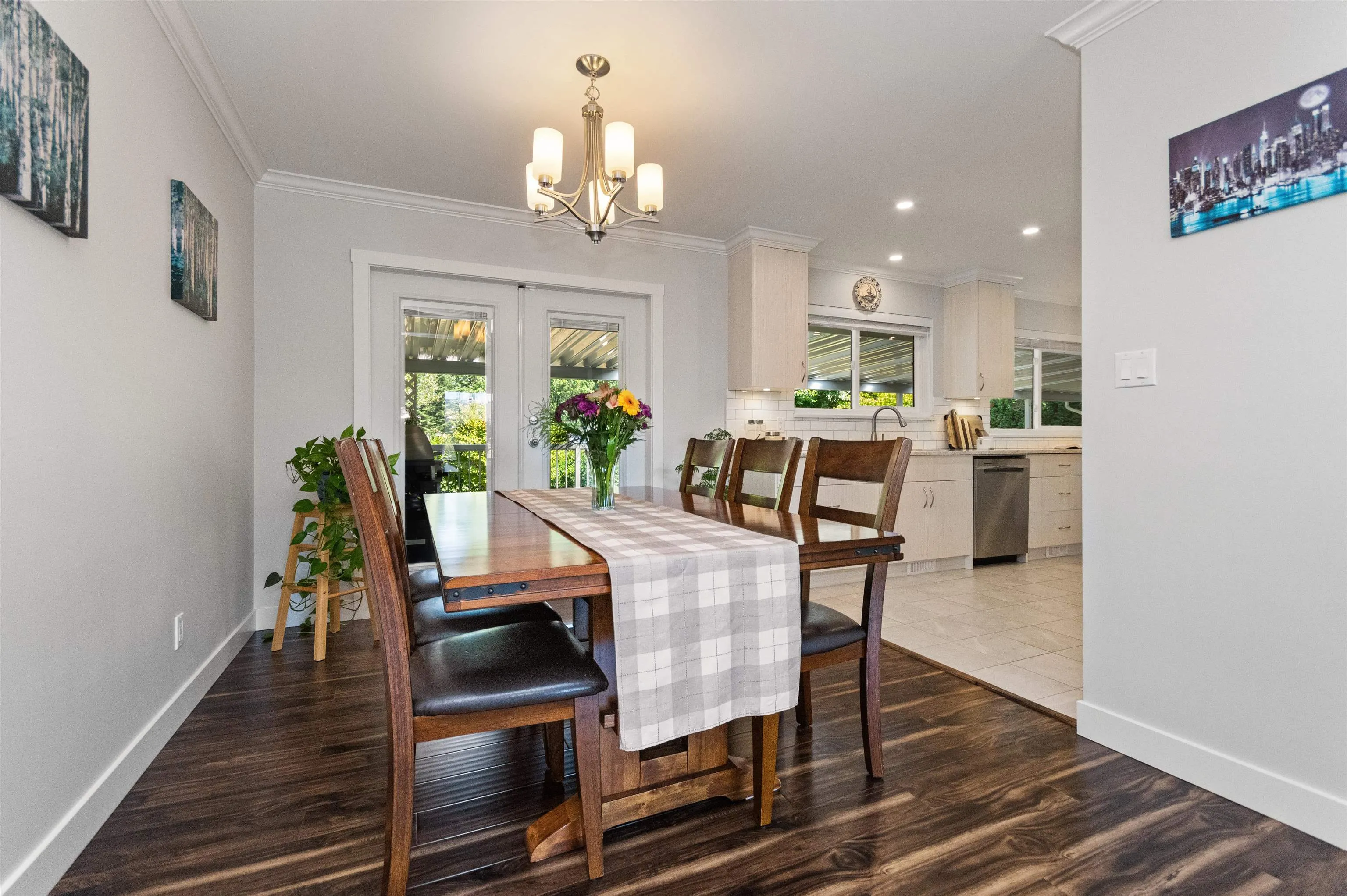 10070 Bonavista Street