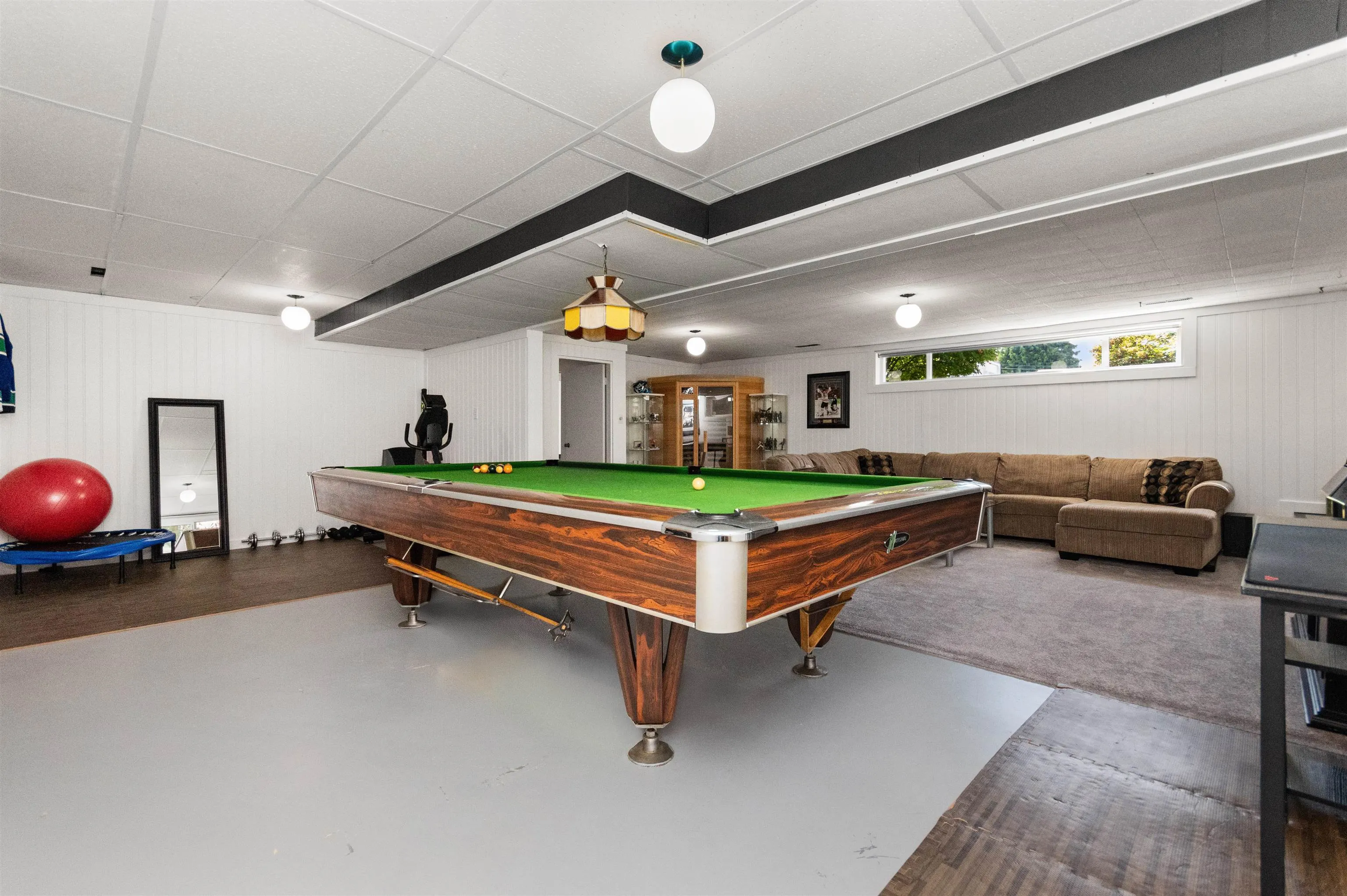 10070 Bonavista Street