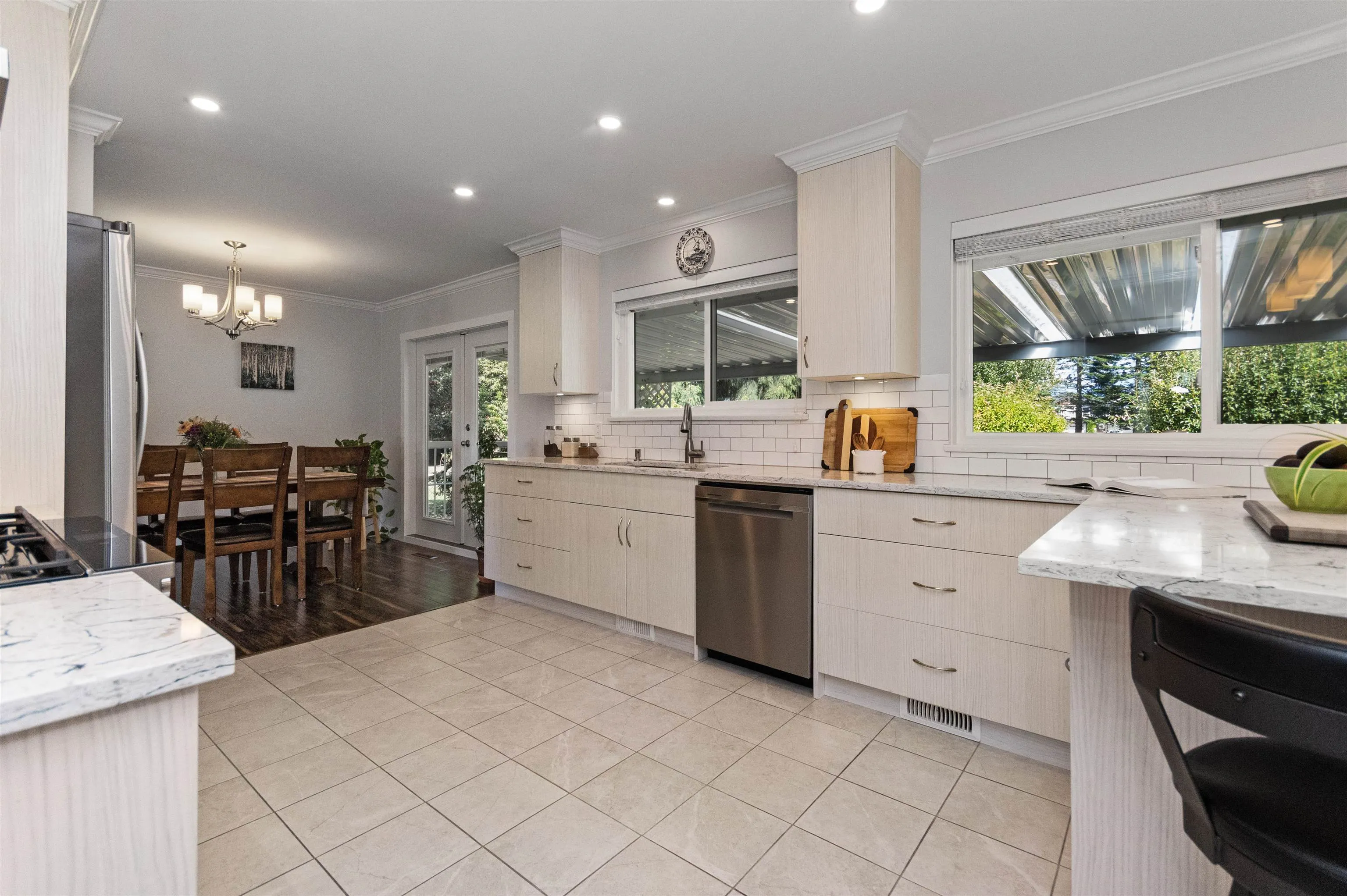 10070 Bonavista Street