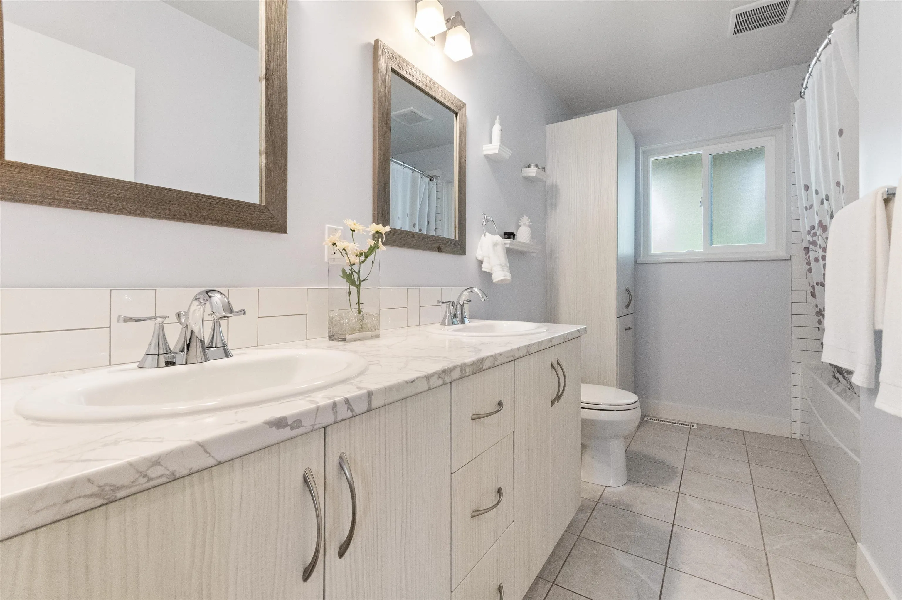 10070 Bonavista Street