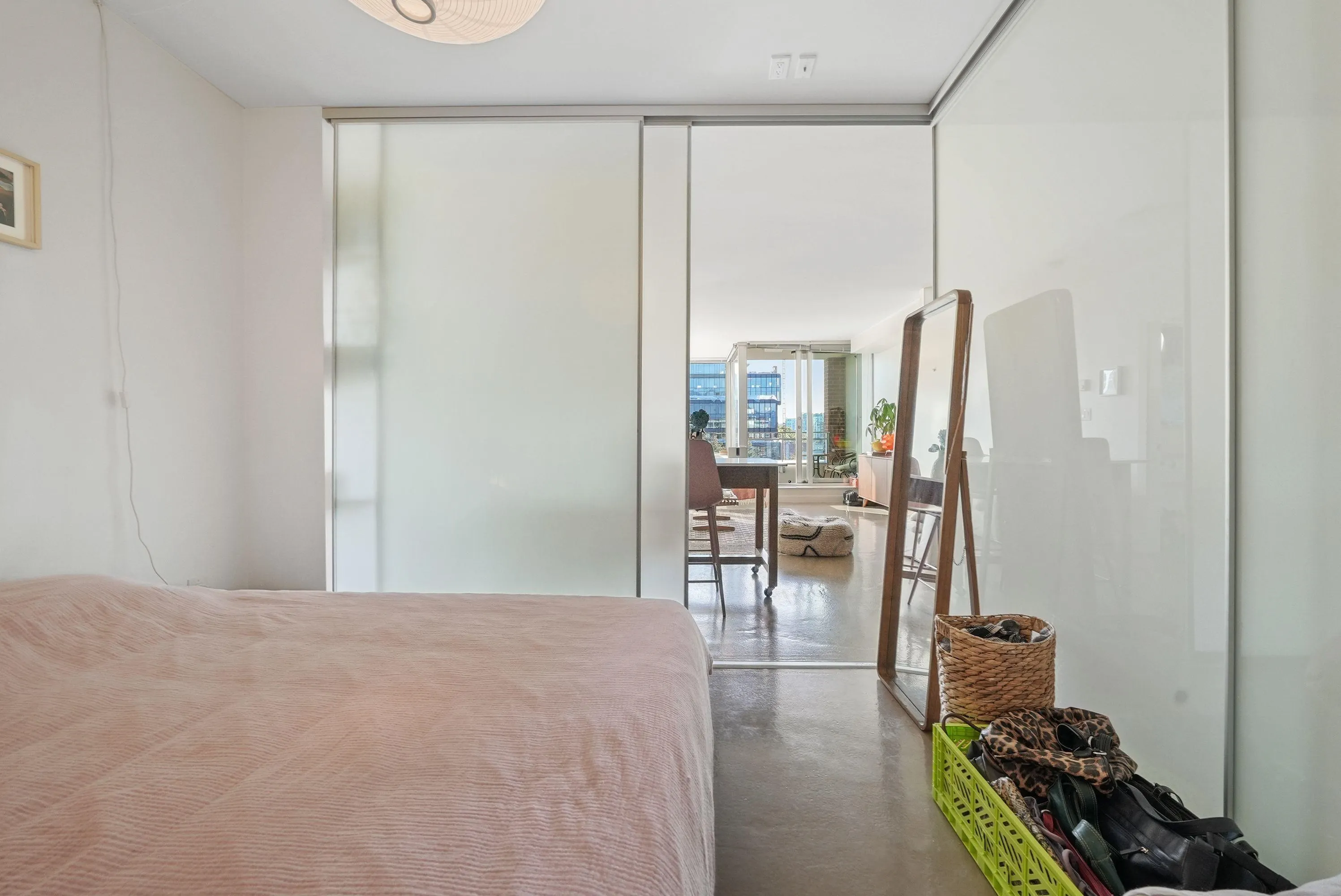 715 221 Union Street