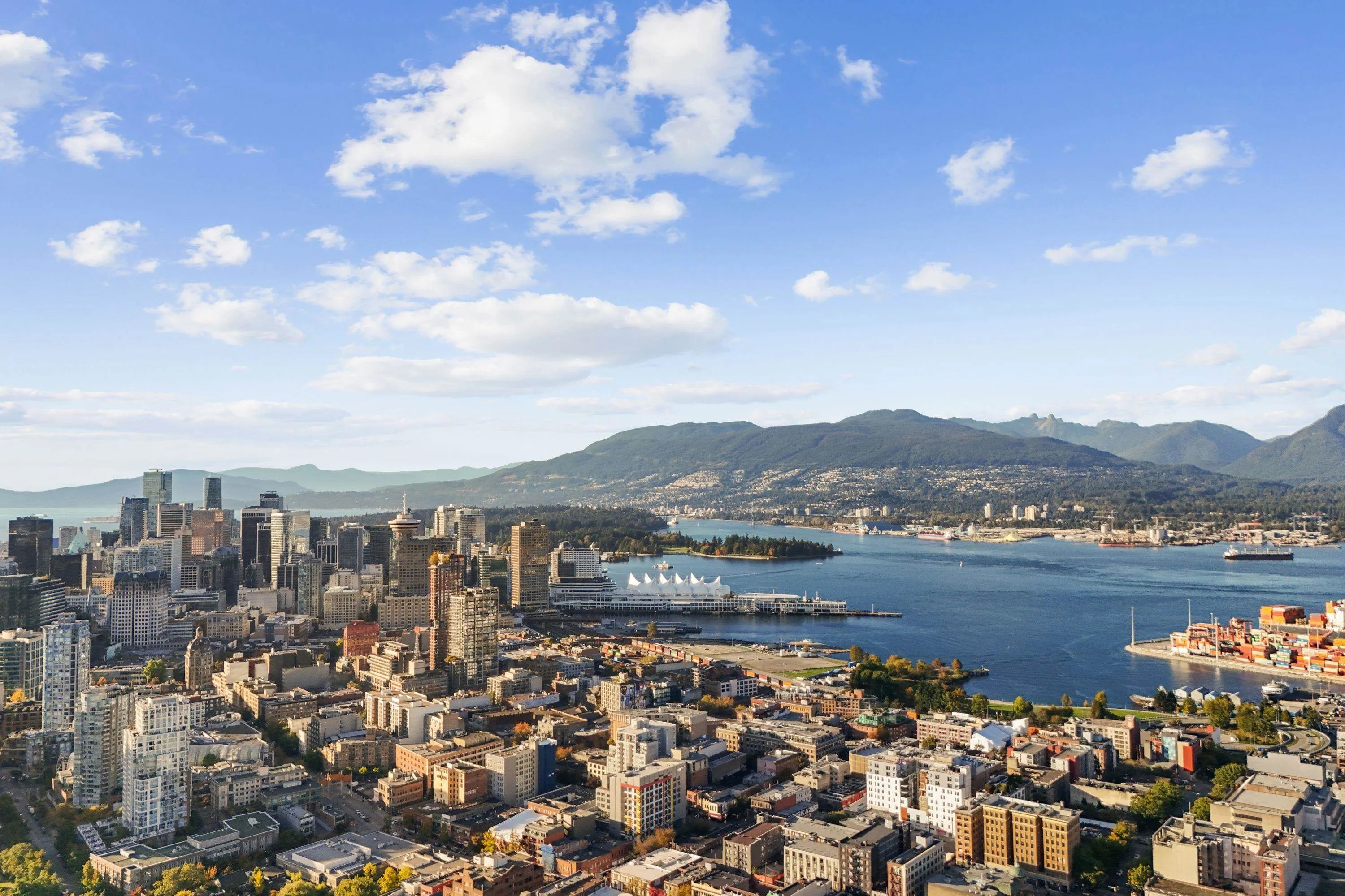 715 221 Union Street