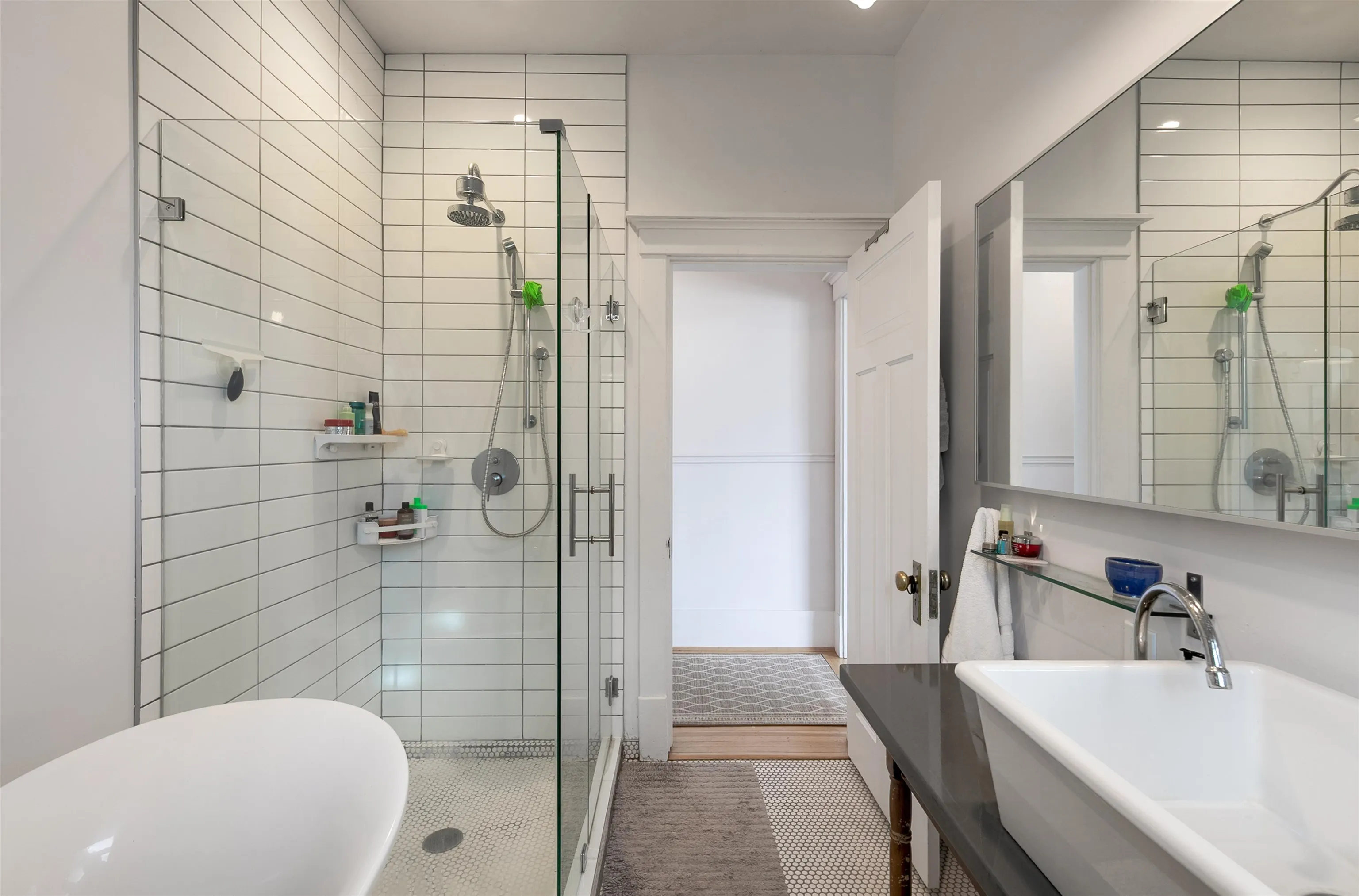 303 1131 W 11th Avenue