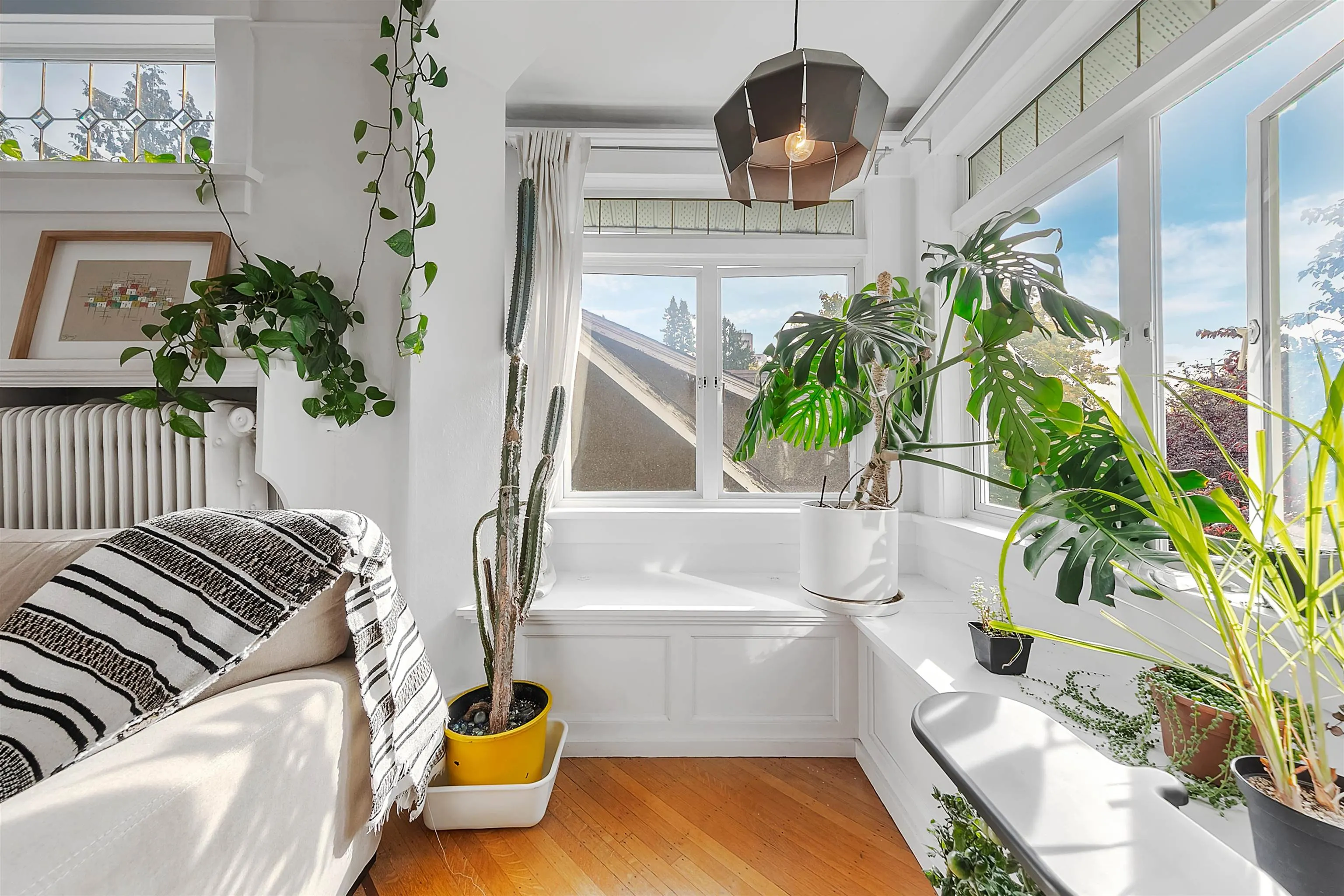 303 1131 W 11th Avenue