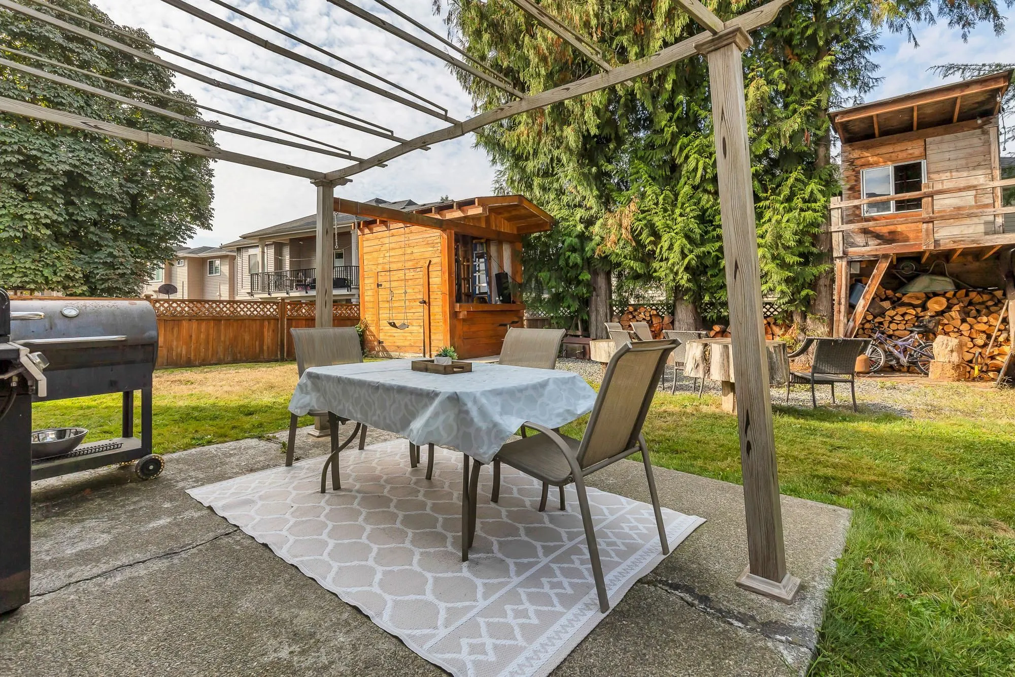 3419 Juniper Crescent