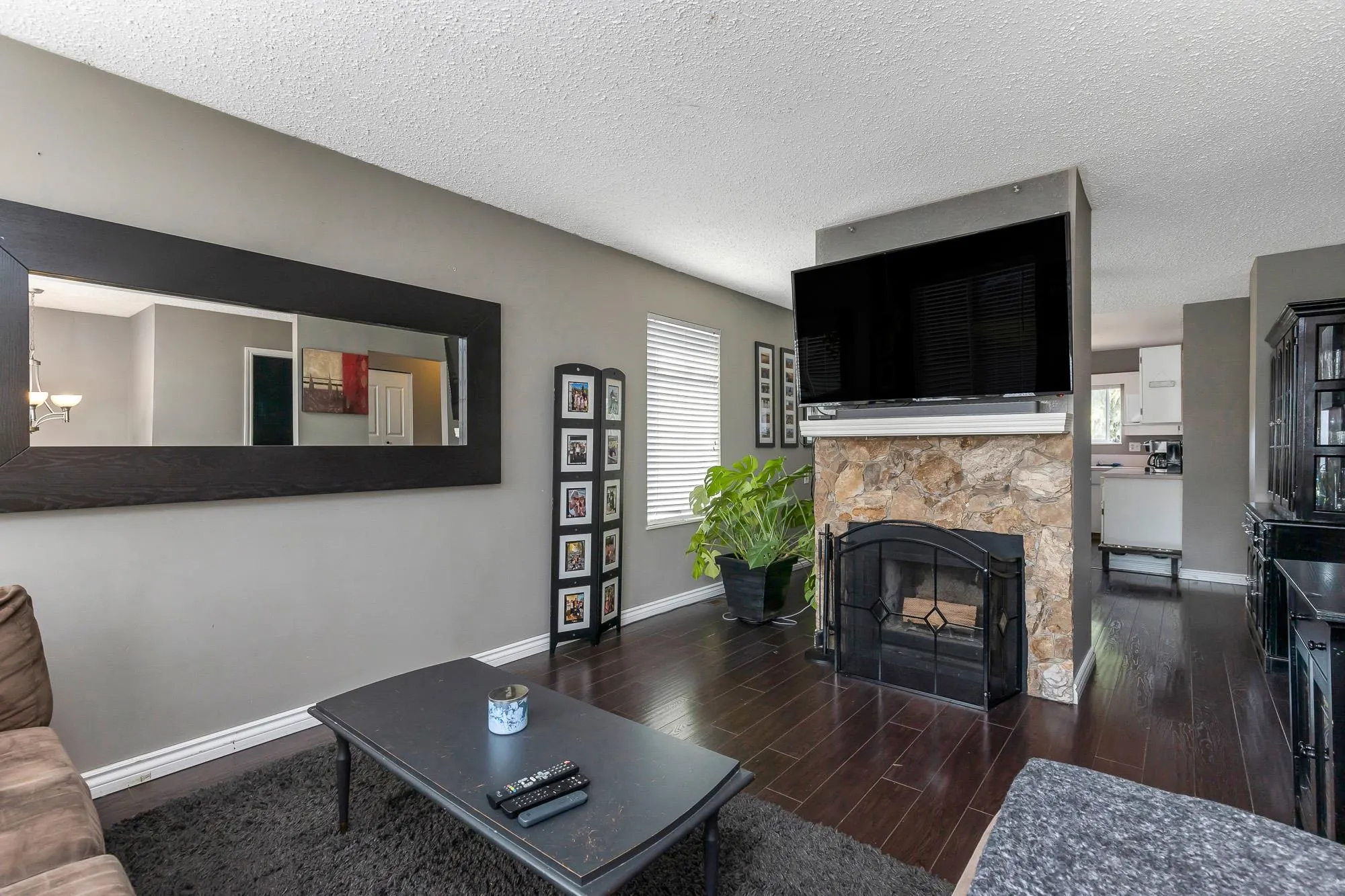 3419 Juniper Crescent