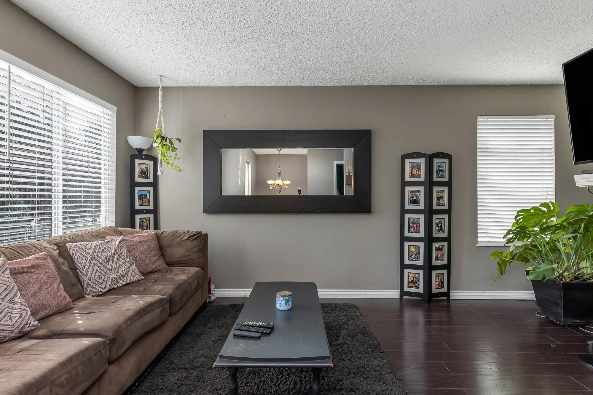 3419 Juniper Crescent