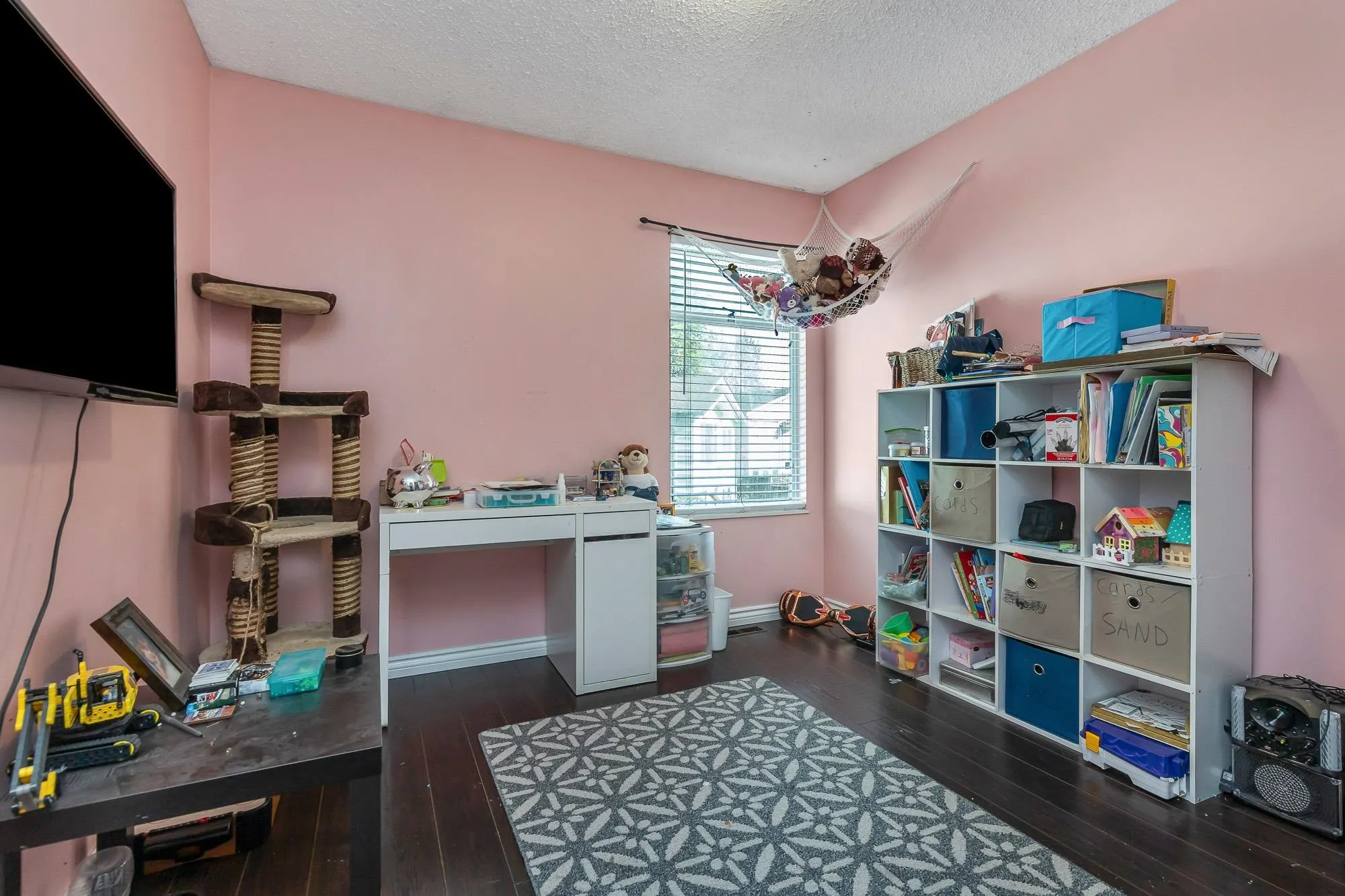 3419 Juniper Crescent