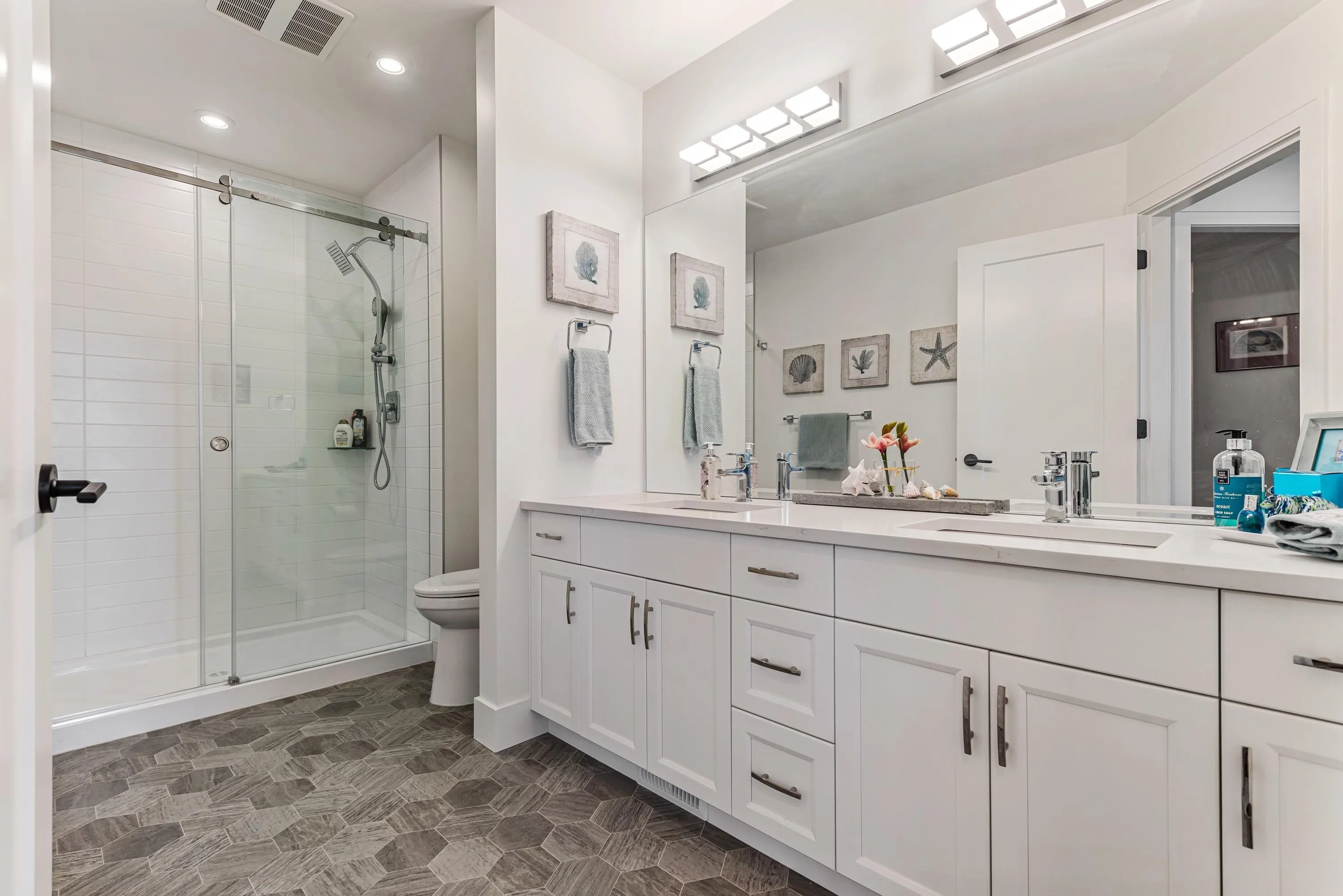 71 50778 Ledgestone Place