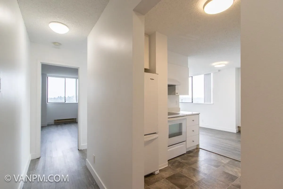 17XX 9521 Cardston Court