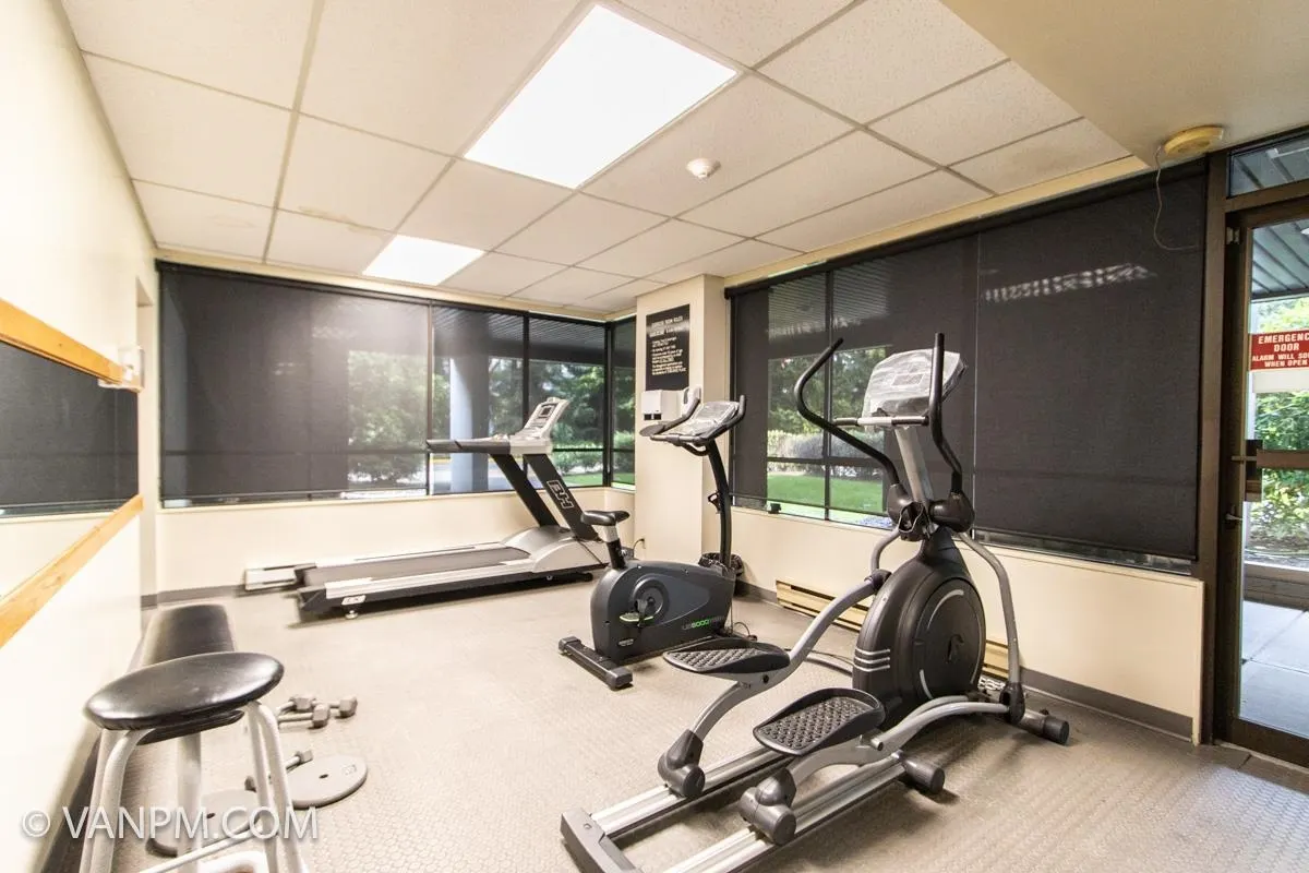 17XX 9521 Cardston Court