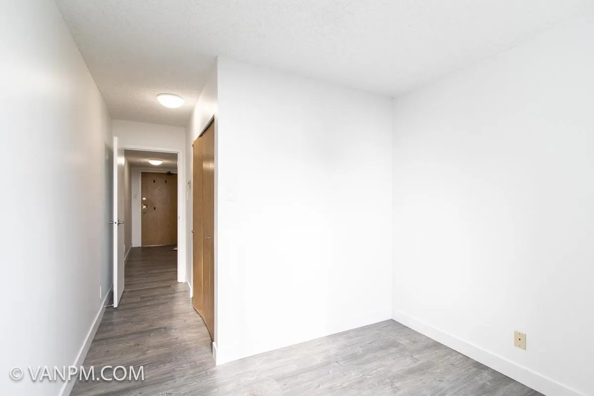 17XX 9521 Cardston Court