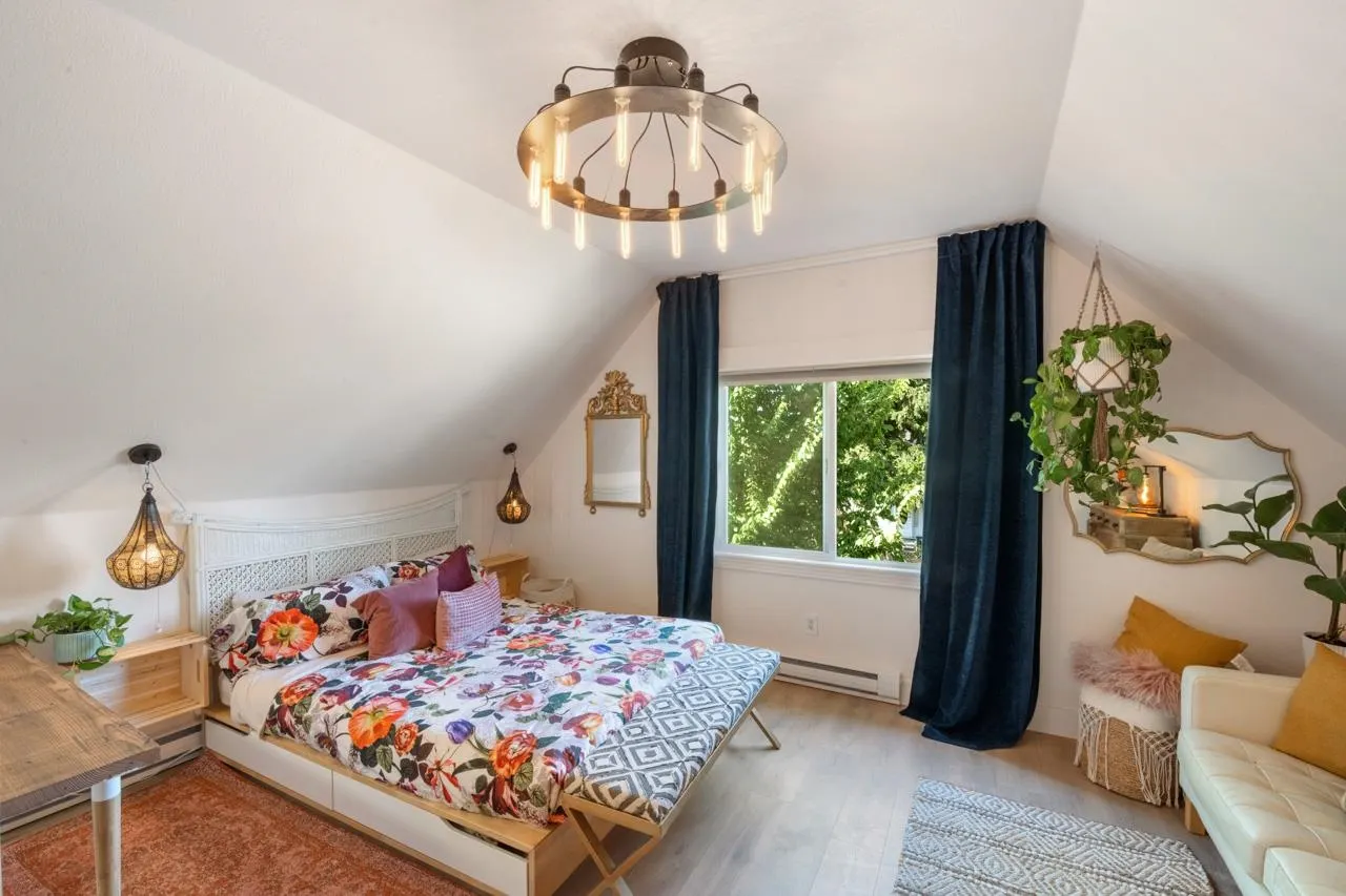 Boho 524 E 12th Avenue