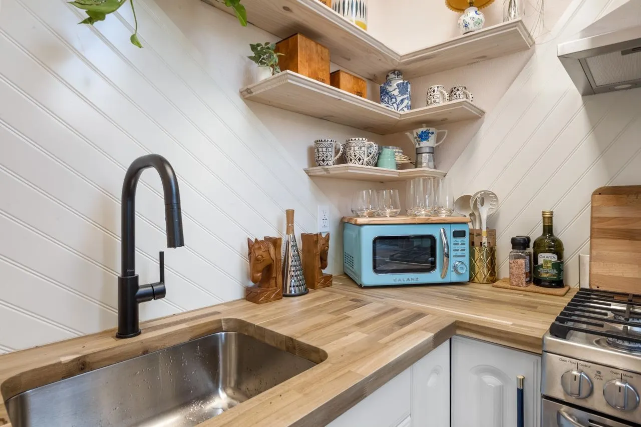 Boho 524 E 12th Avenue