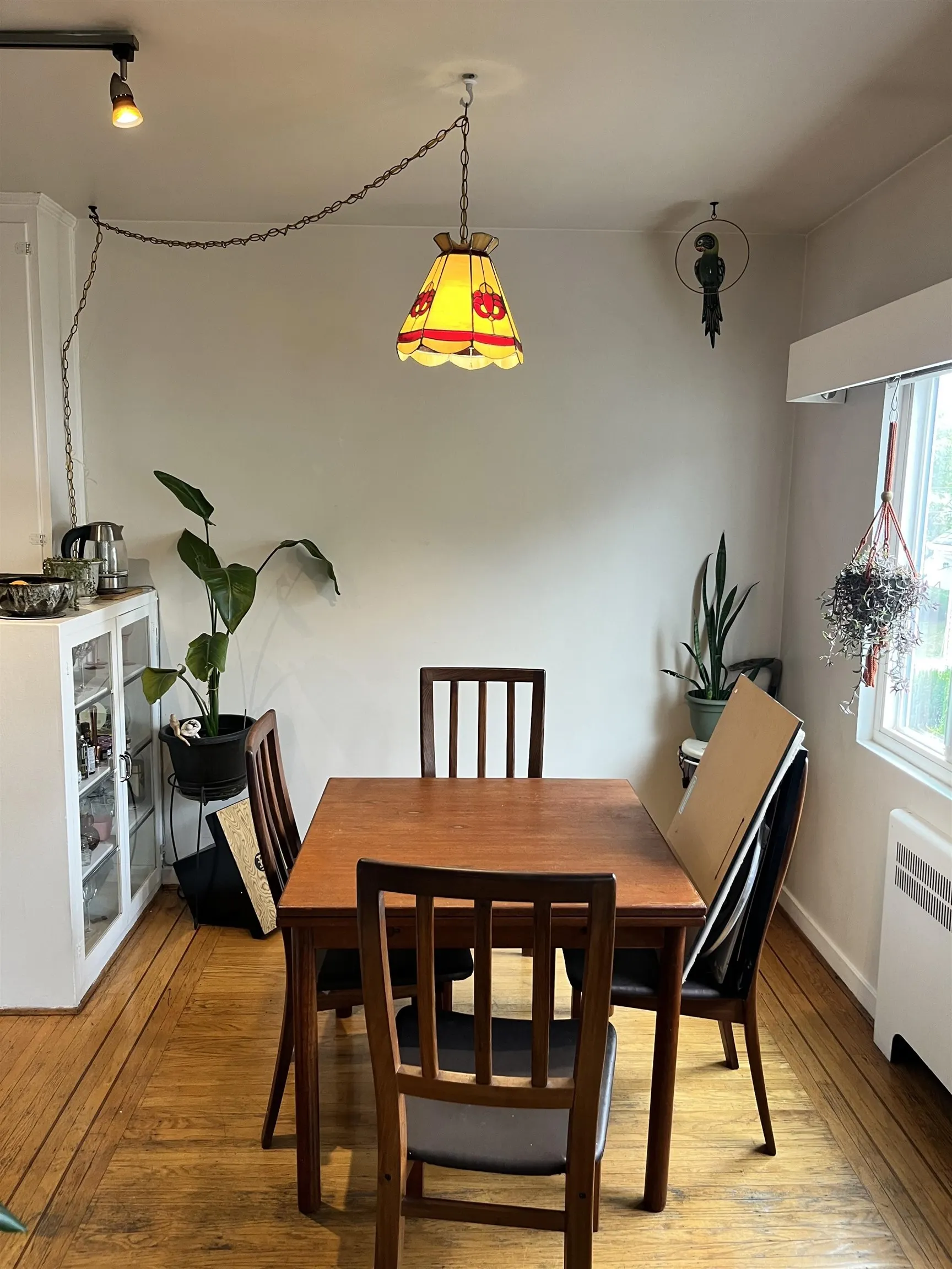 207 735 Royal Avenue