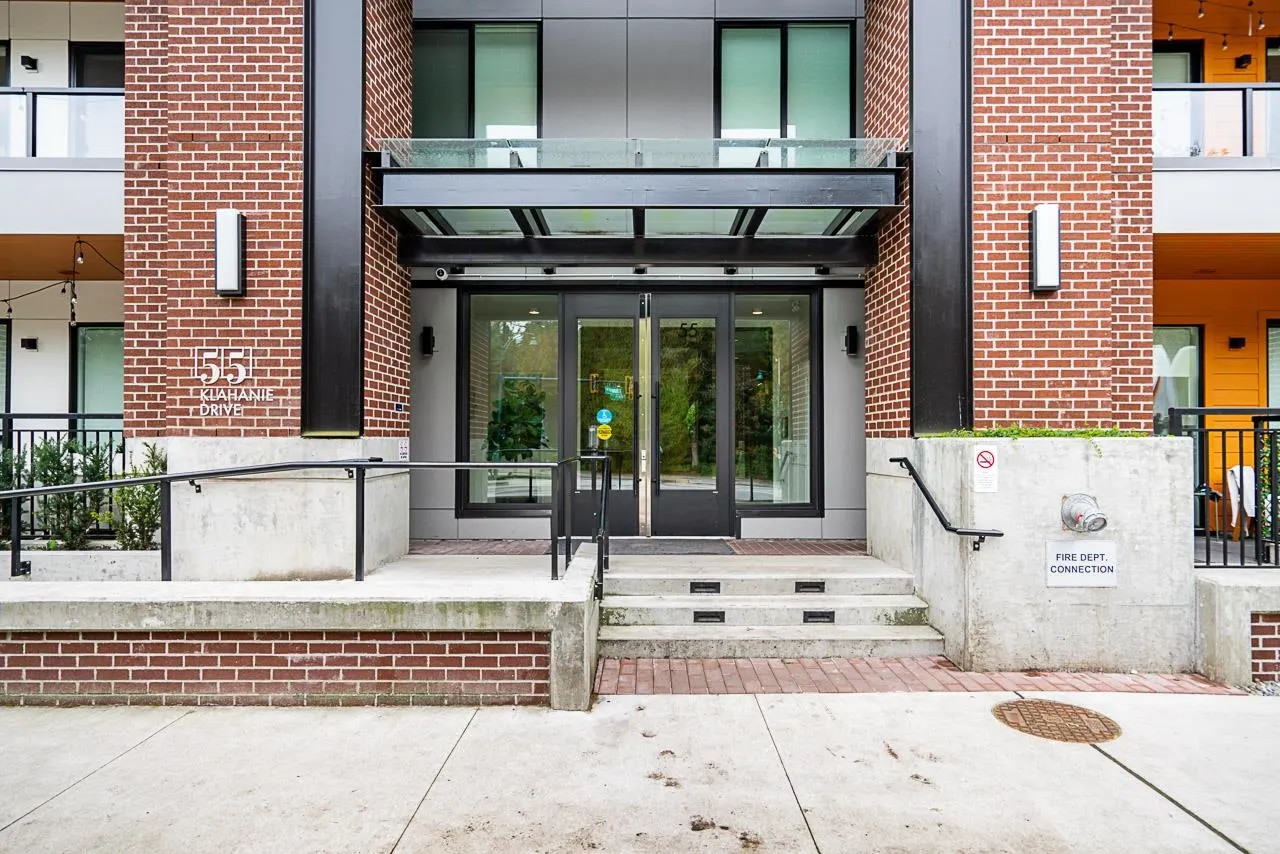 112 55 Klahanie Drive