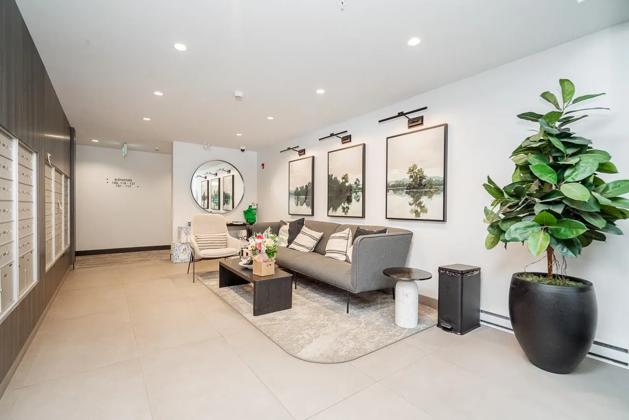 112 55 Klahanie Drive