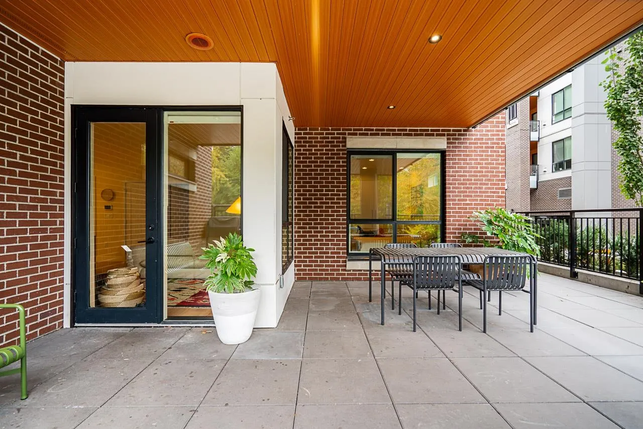 112 55 Klahanie Drive