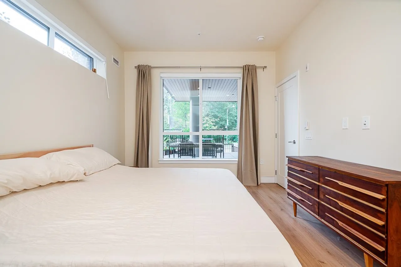 112 55 Klahanie Drive