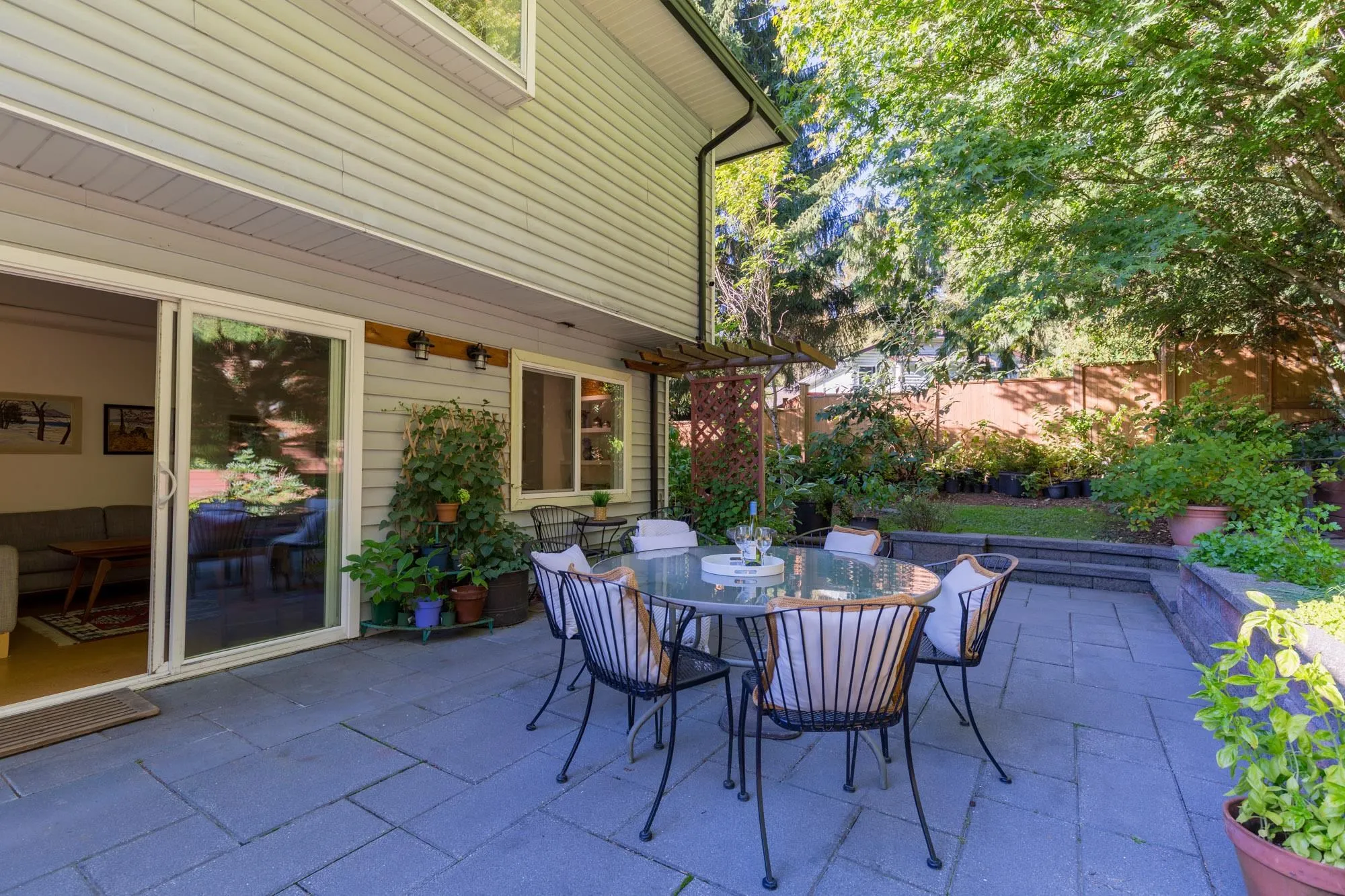 22169 River Bend