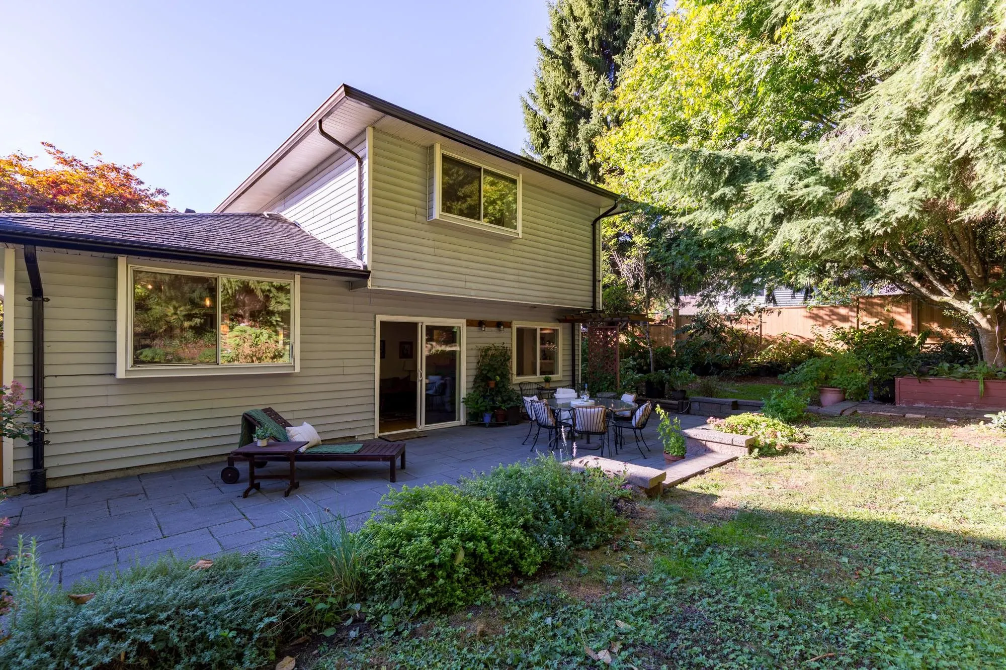 22169 River Bend