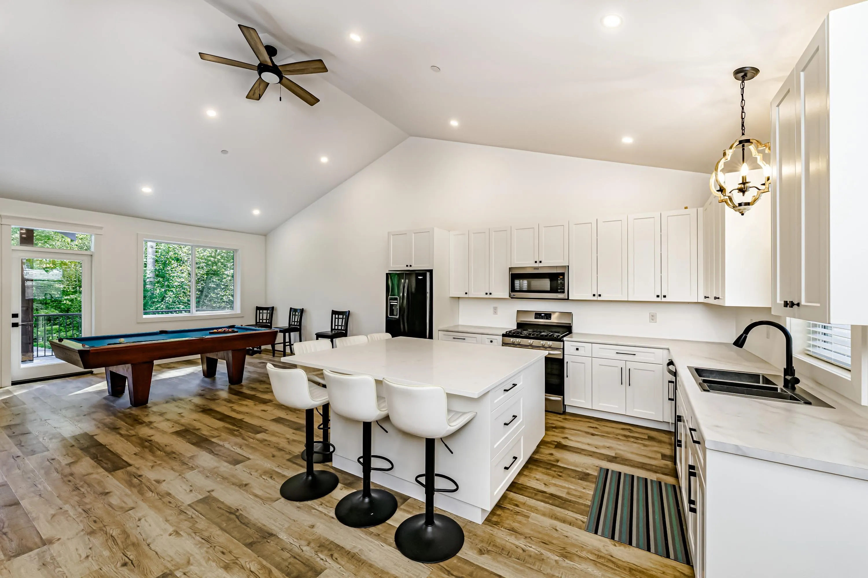 10062 Charlong Terrace