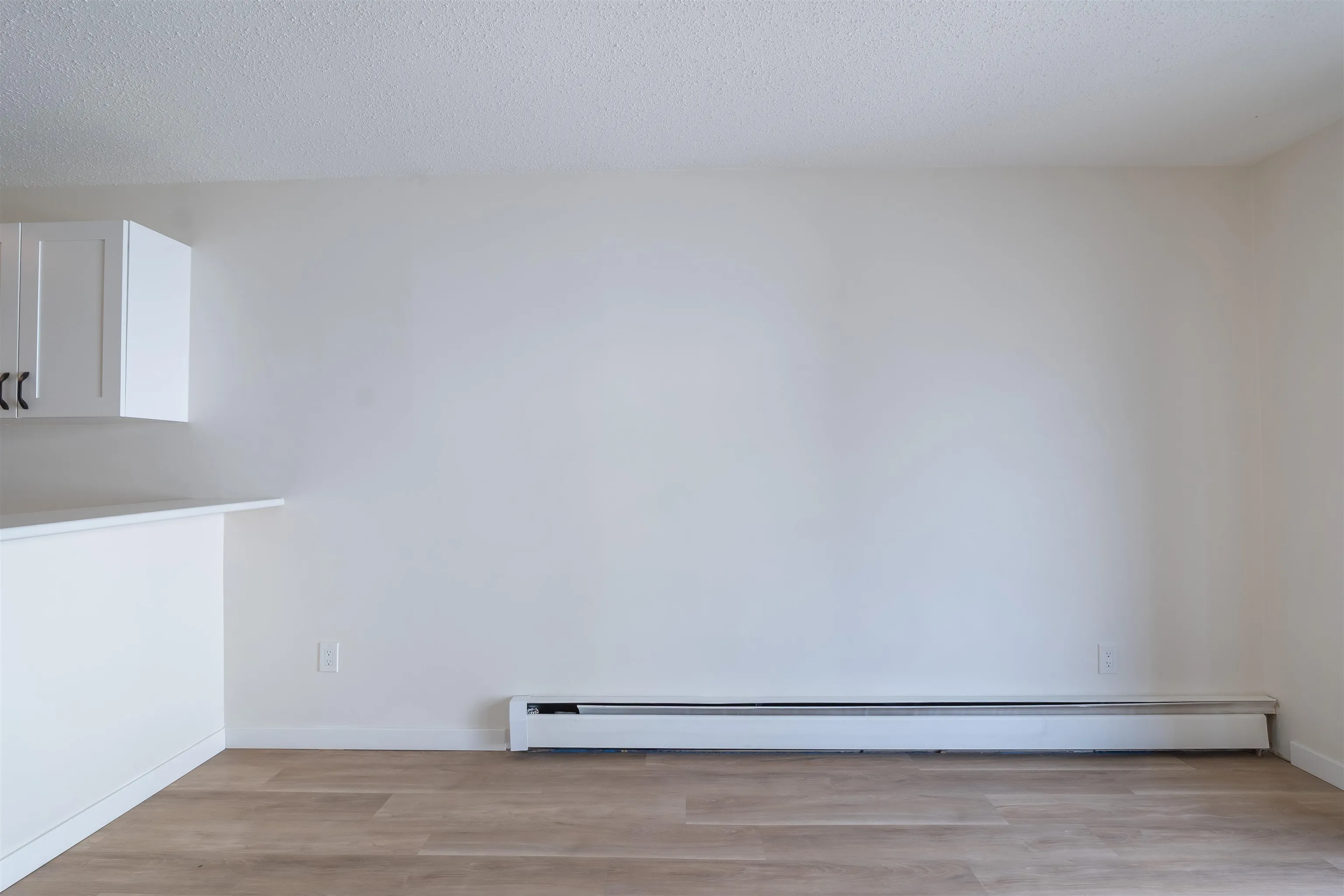 205 45749 Spadina Avenue