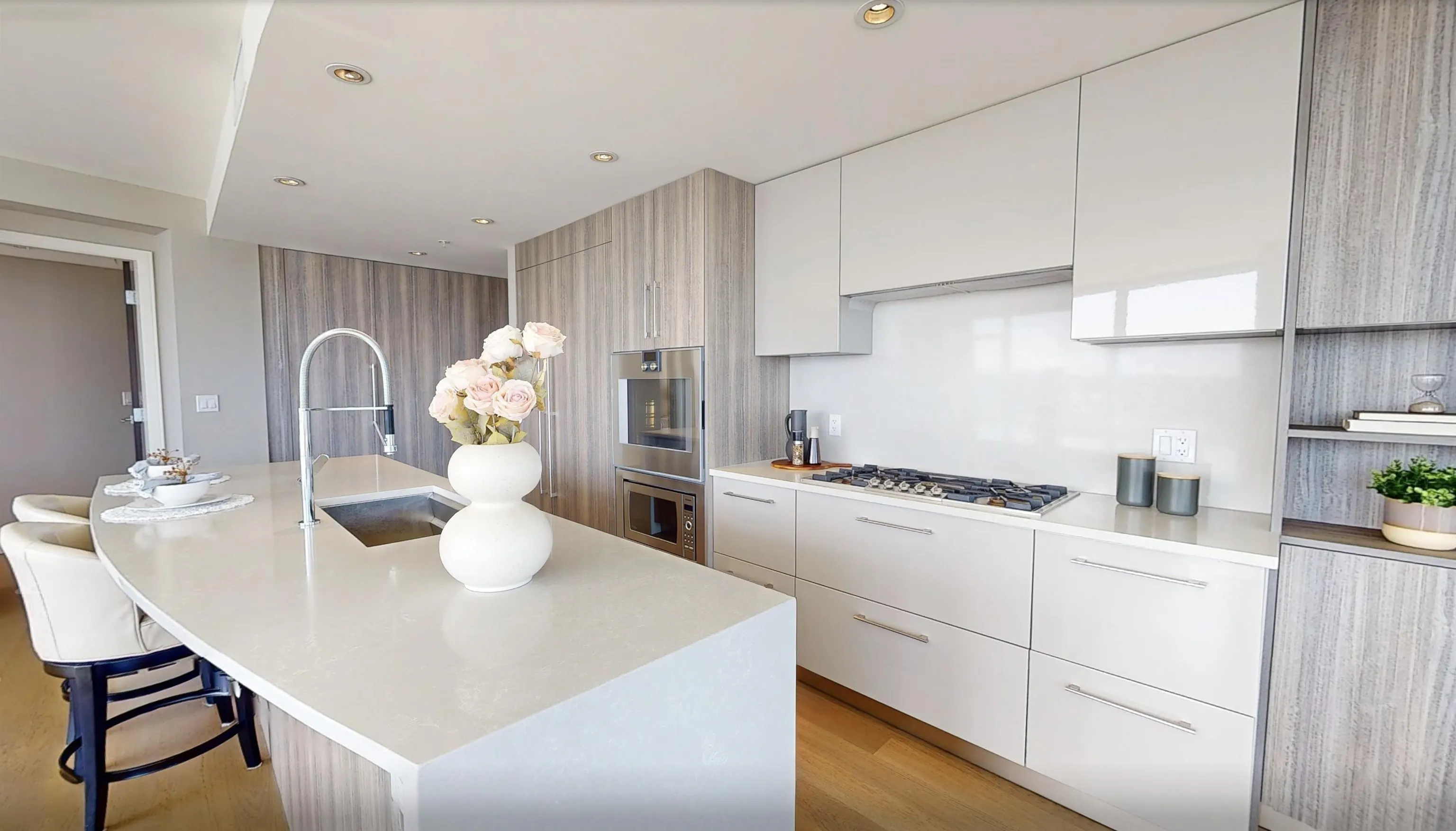 1705 210 Salter Street