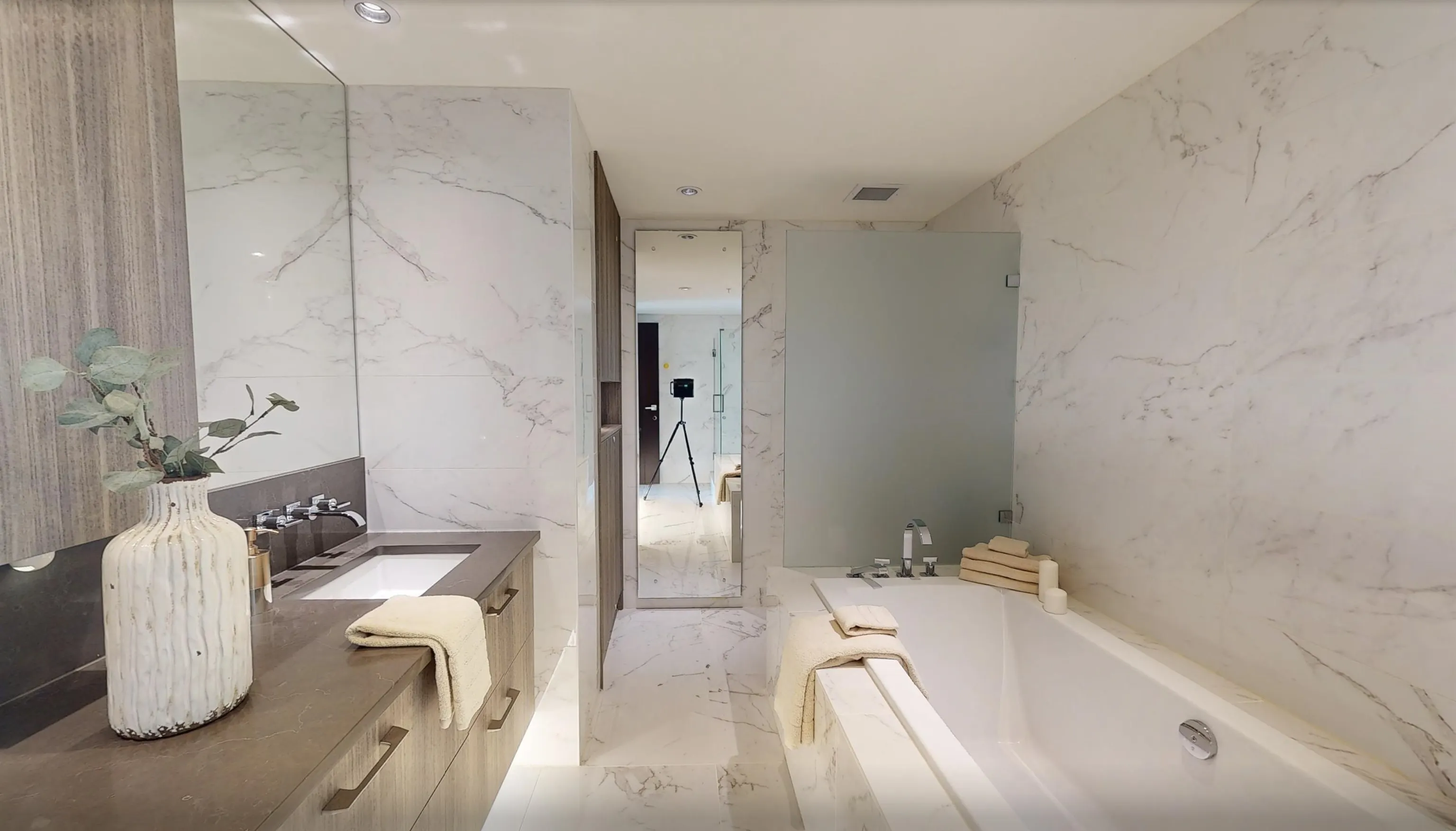 1705 210 Salter Street