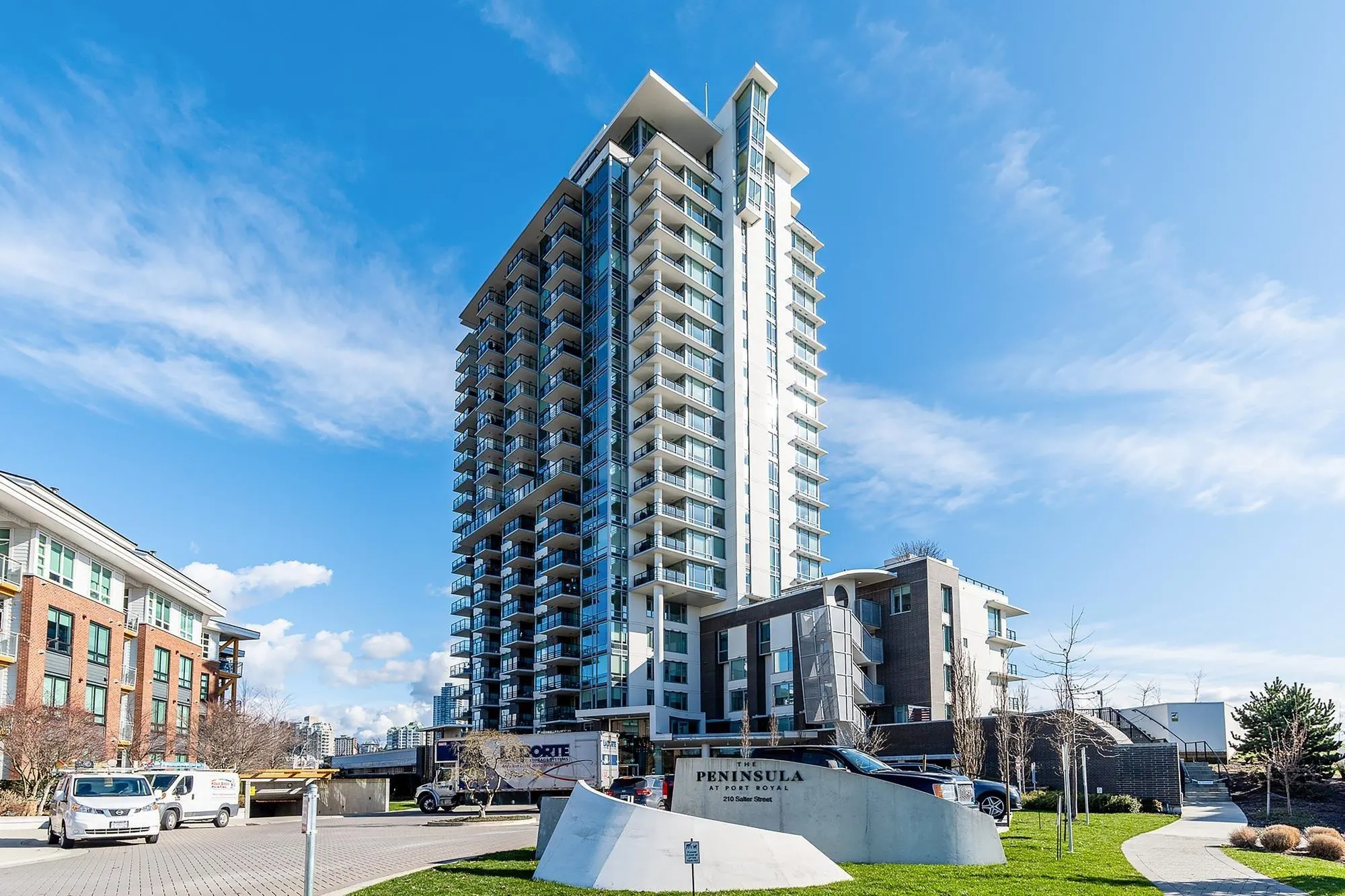 1705 210 Salter Street