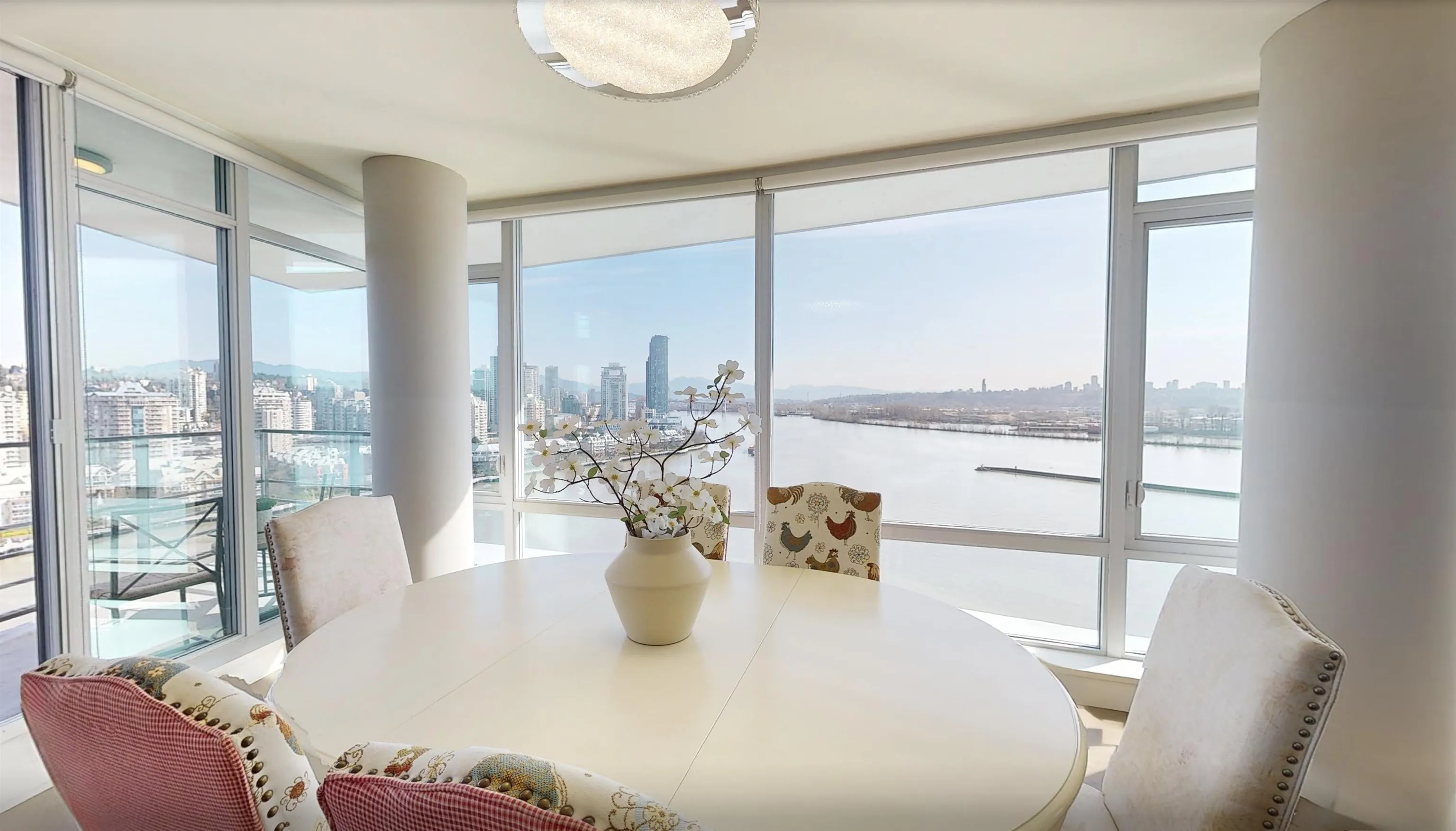 1705 210 Salter Street